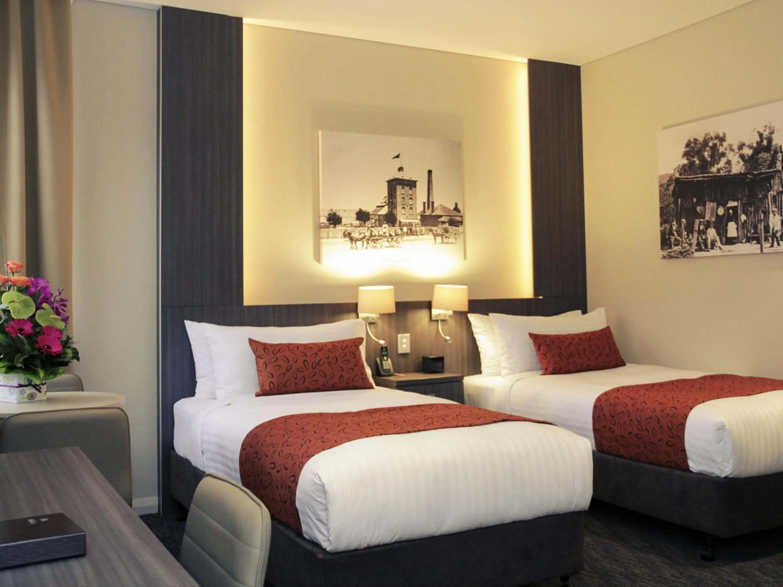 Bedroom, Bed in Mercure Orange