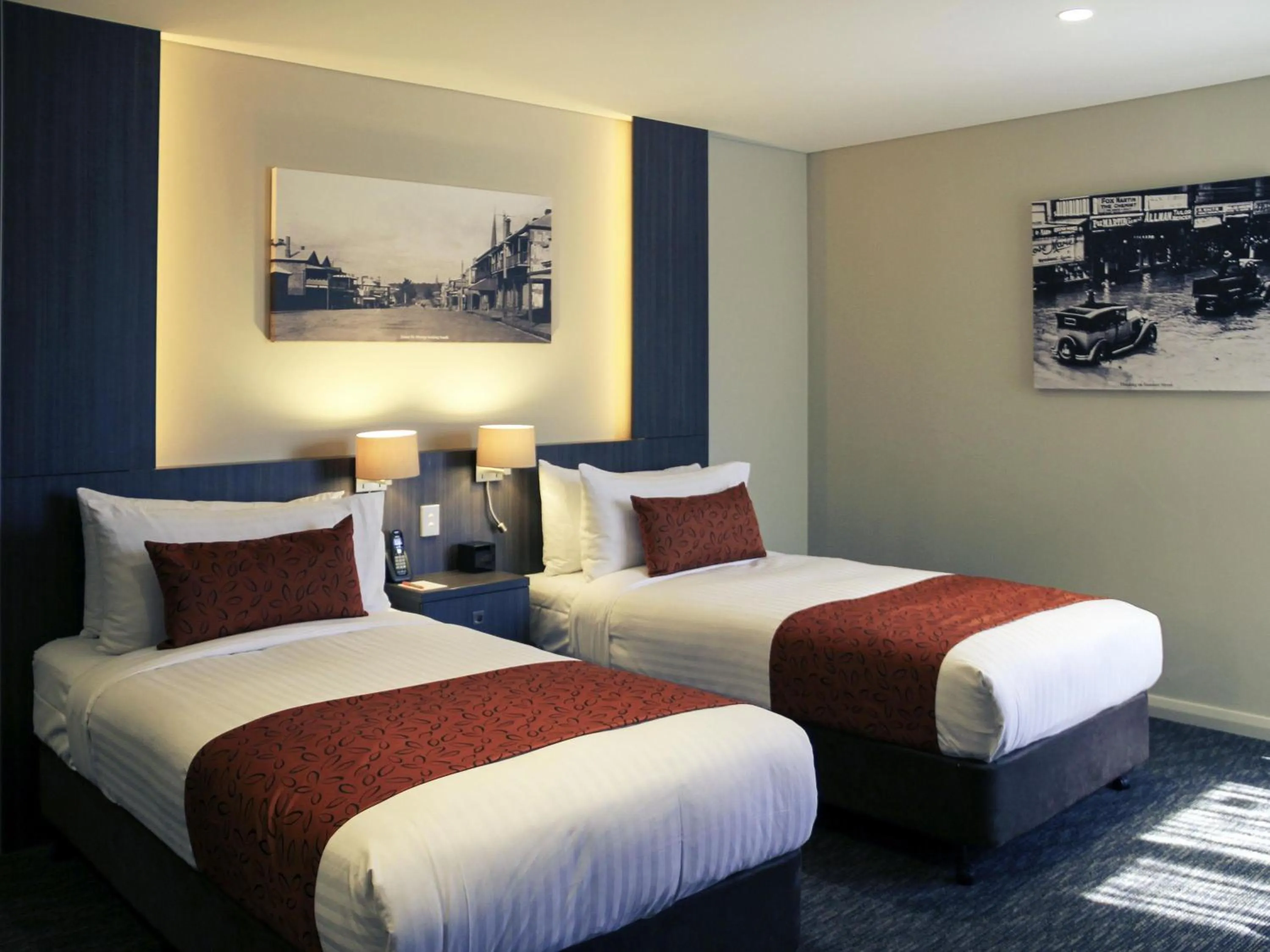 Bedroom, Bed in Mercure Orange