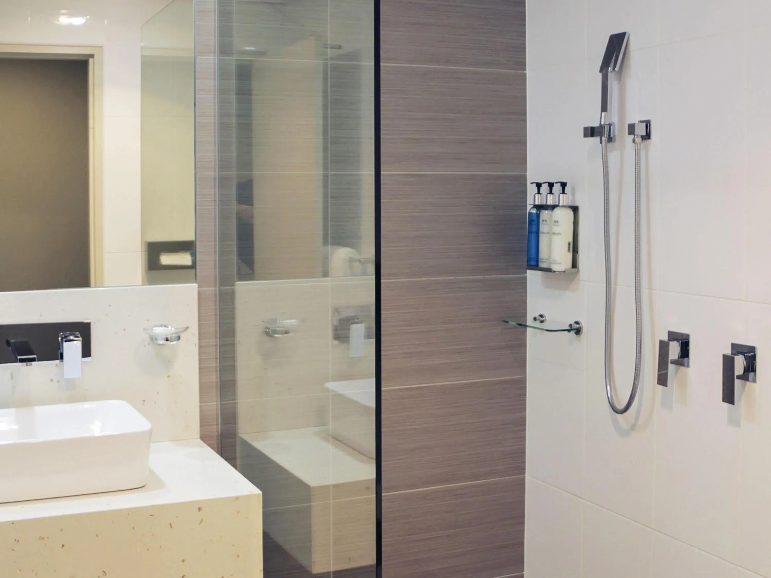 Bedroom in Mercure Orange Bedroom in Mercure Orange