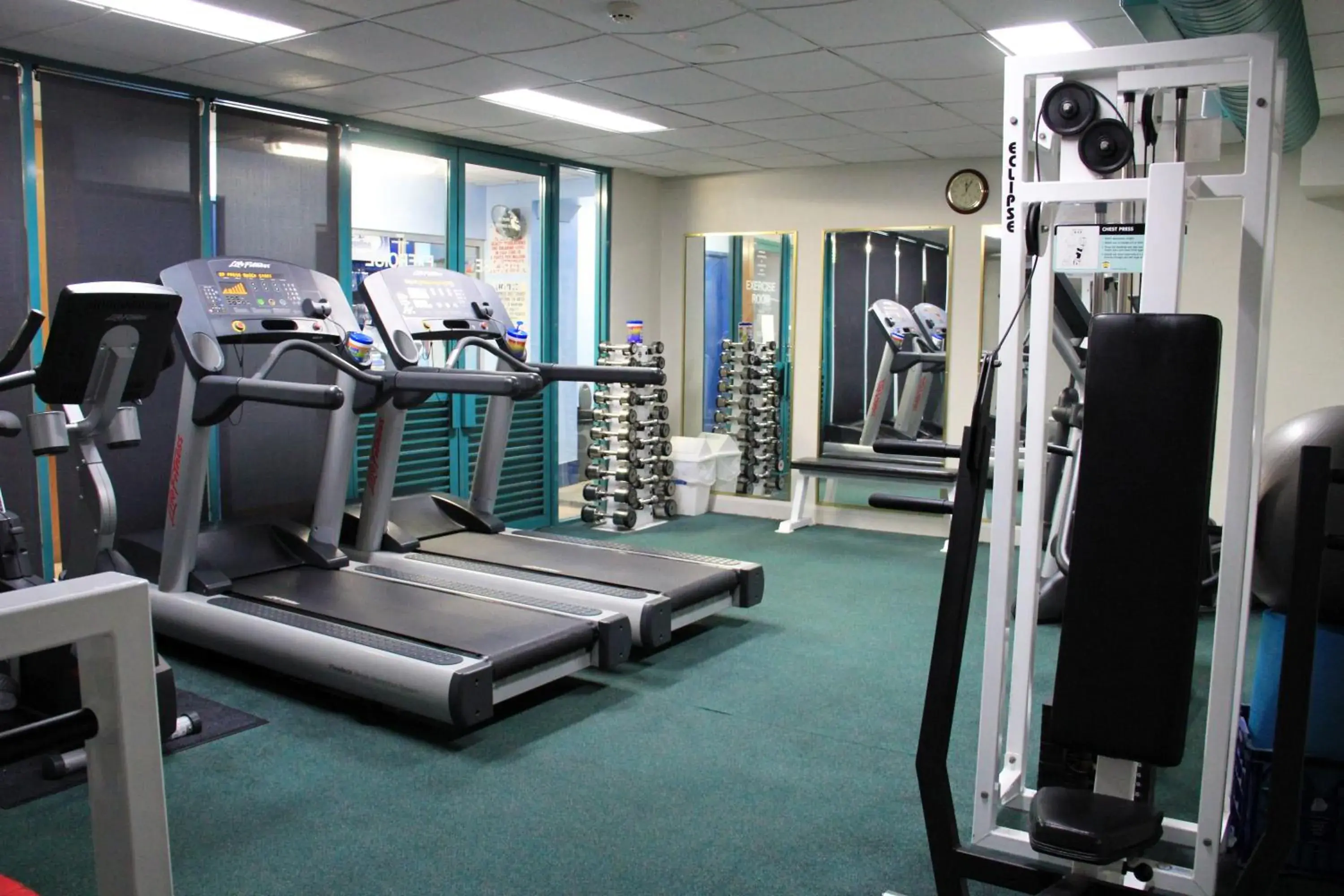 Fitness centre/facilities in Mercure Orange Fitness centre/facilities in Mercure Orange