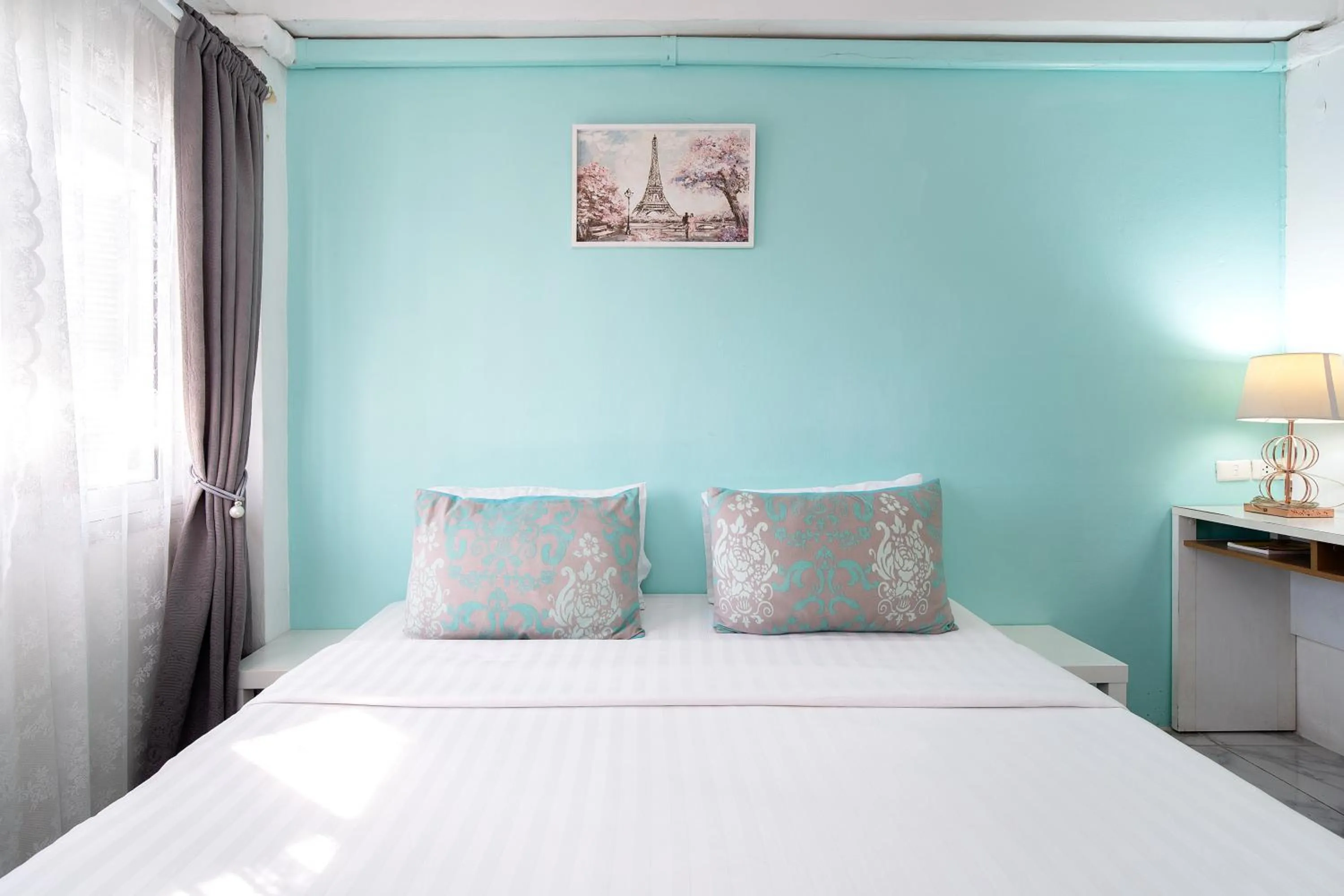 Bed in Take a Rest Donmueang