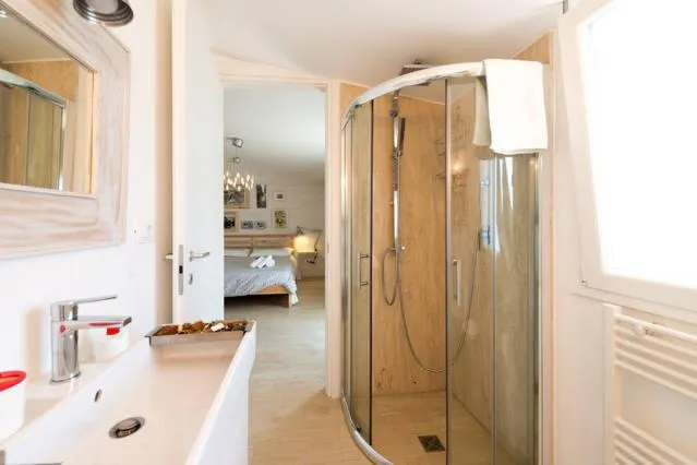 Bathroom in Like At Home B&B