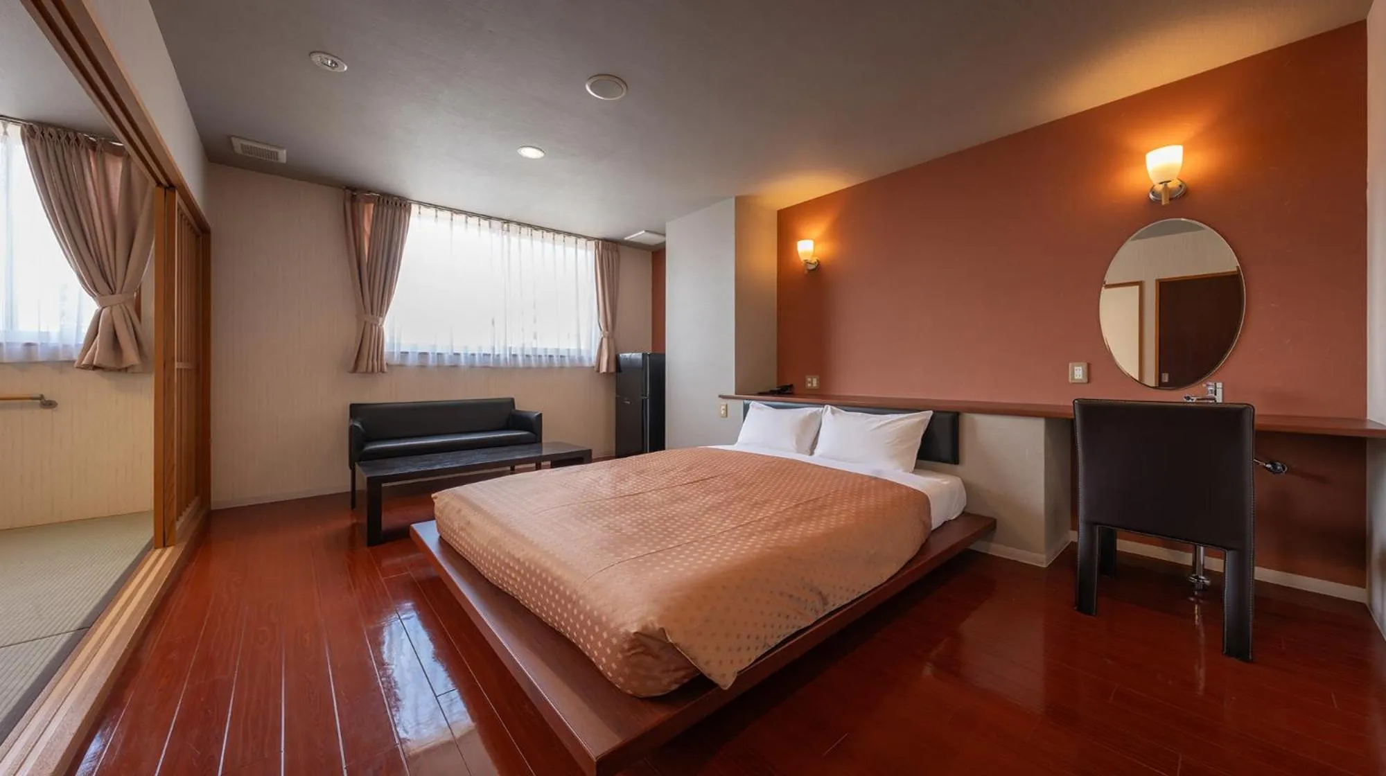 Photo of the whole room, Bed in Quintessa Hotel Fukuoka watanabedori Comic&Books