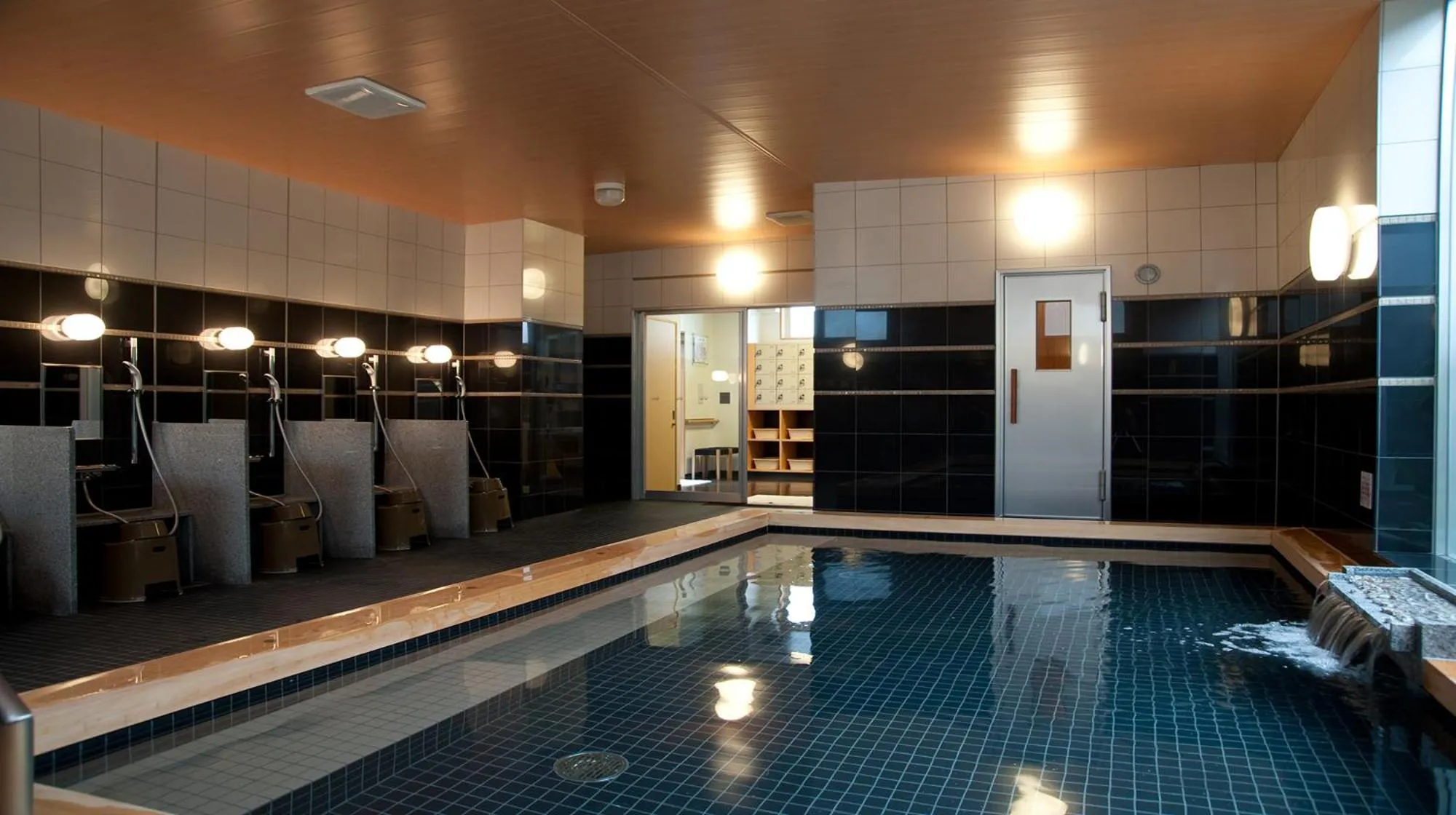 Public Bath in Quintessa Hotel Fukuoka watanabedori Comic&Books