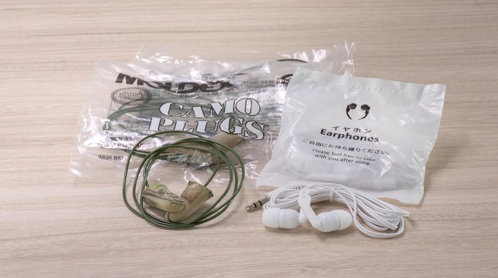 Quintessa Hotel Fukuoka watanabedori Comic&Books