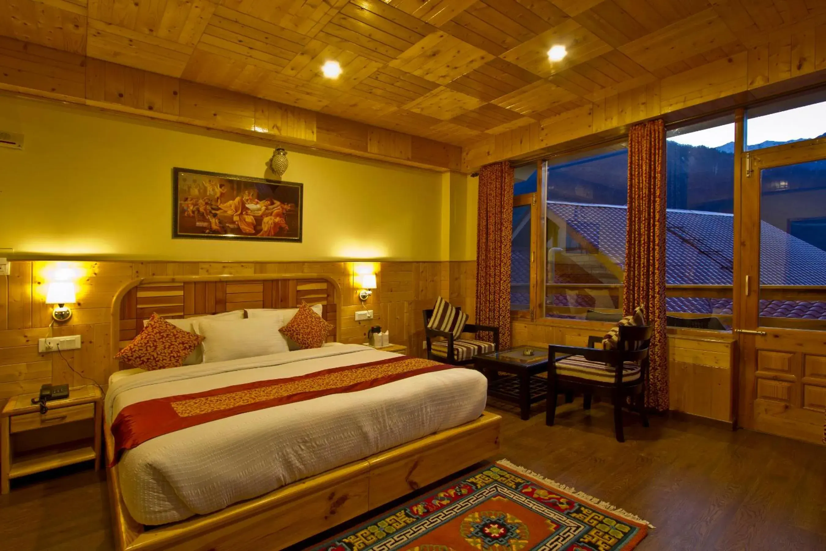 Bed in Foghills Cottages Manali Bed in Foghills Cottages Manali