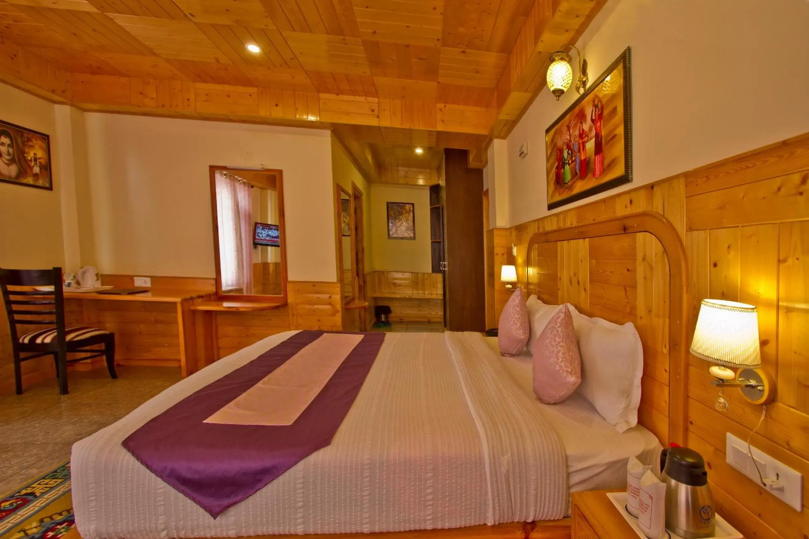 Bed in Foghills Cottages Manali Bed in Foghills Cottages Manali