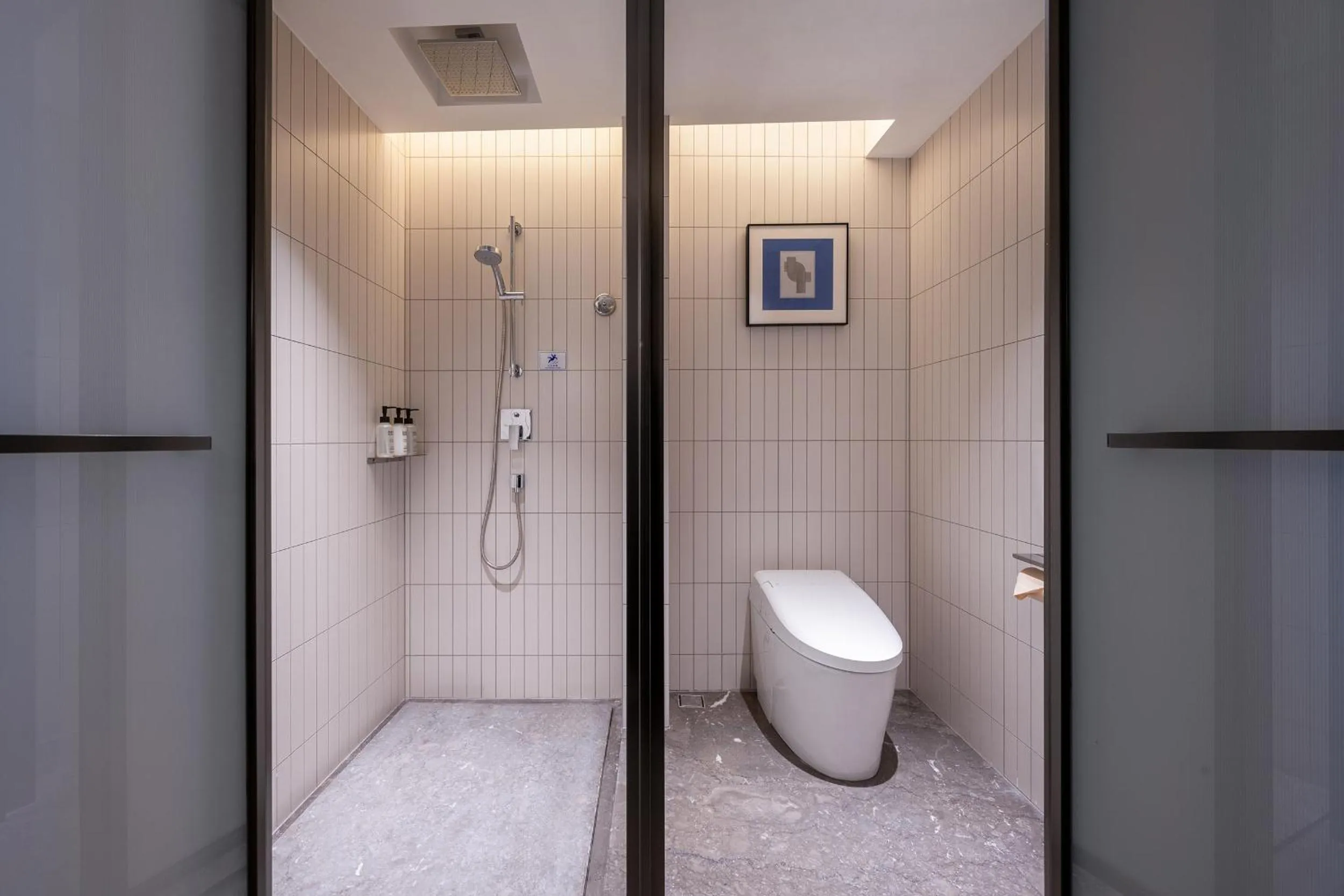 Shower in Novotel Hangzhou Yuhang