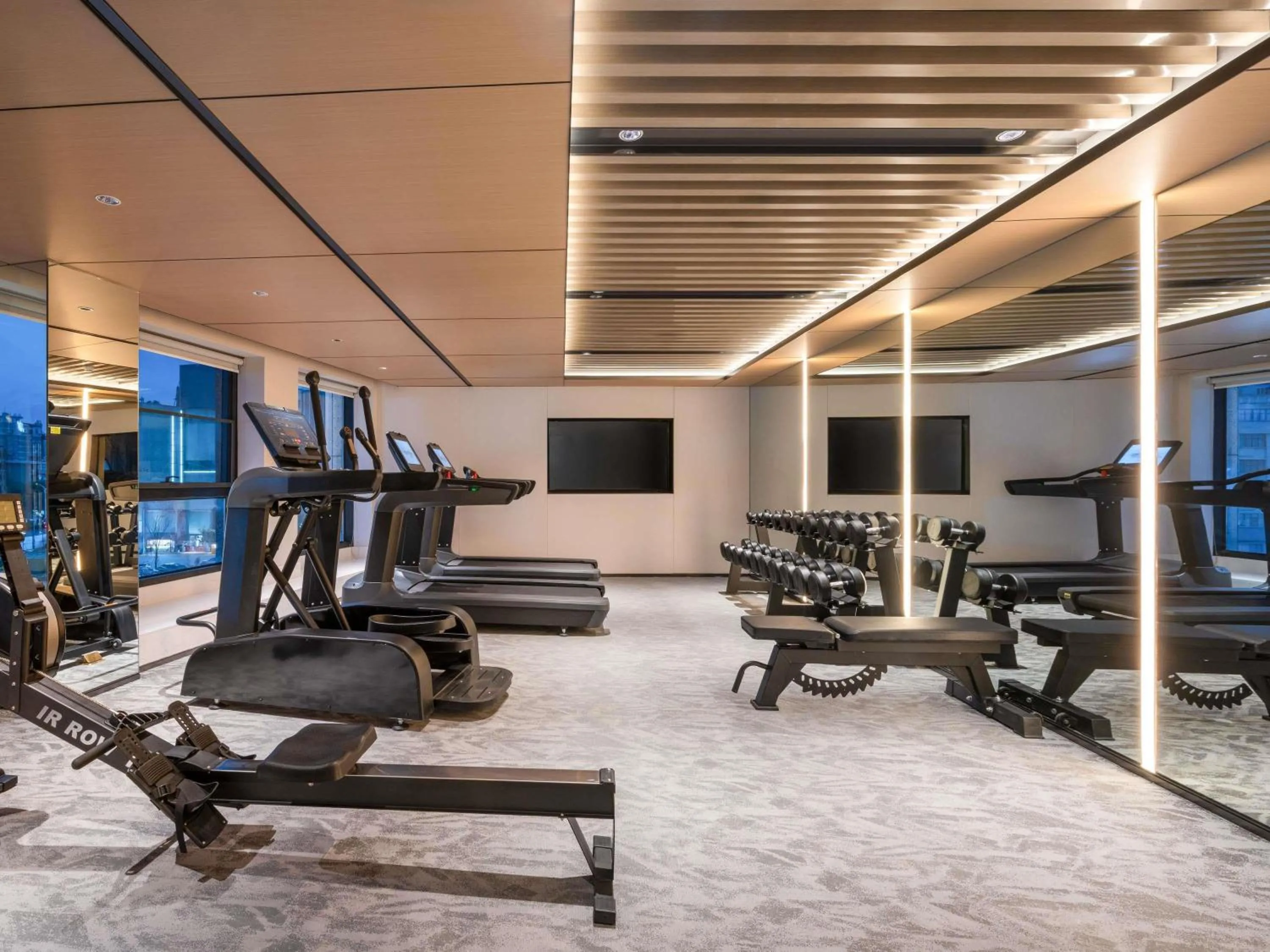 Fitness centre/facilities in Novotel Hangzhou Yuhang