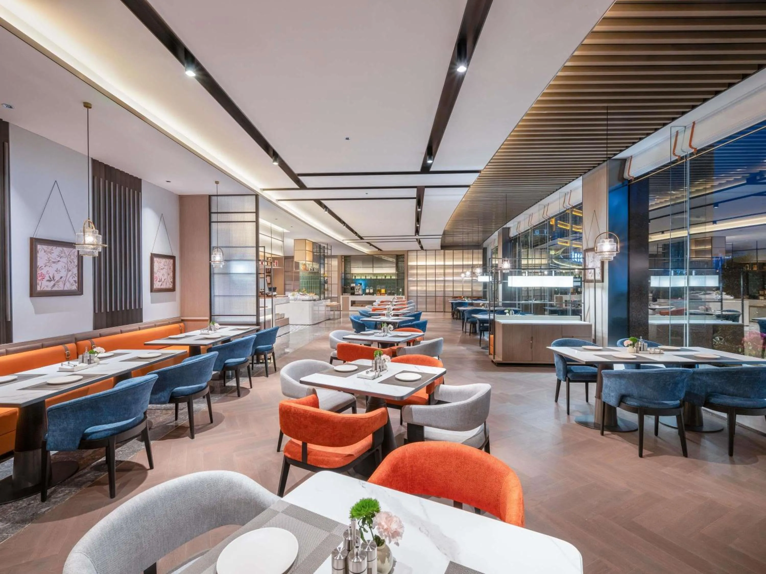 Restaurant/places to eat in Novotel Hangzhou Yuhang
