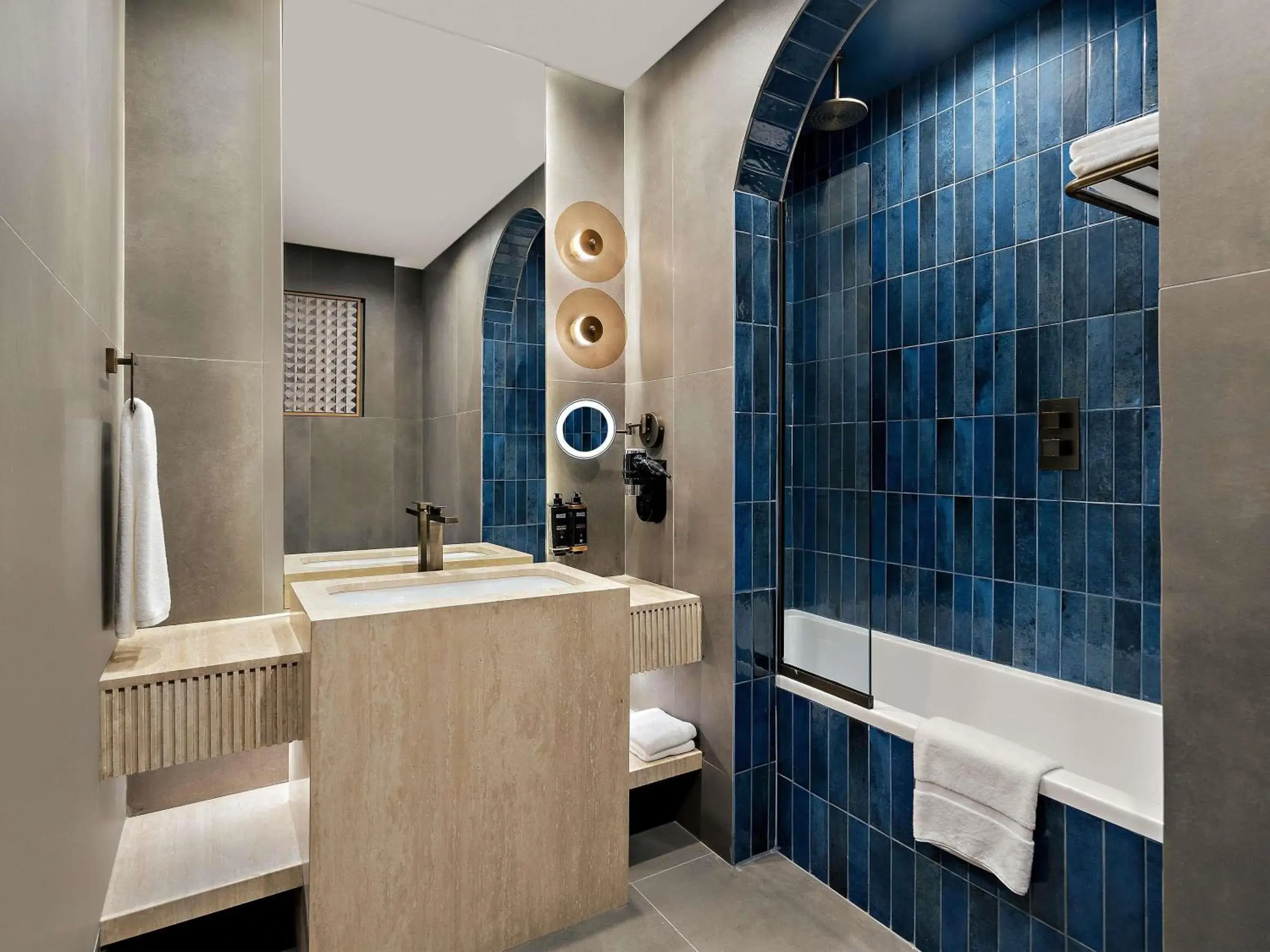 Bedroom in Mercure Abu Dhabi Downtown Bedroom in Mercure Abu Dhabi Downtown