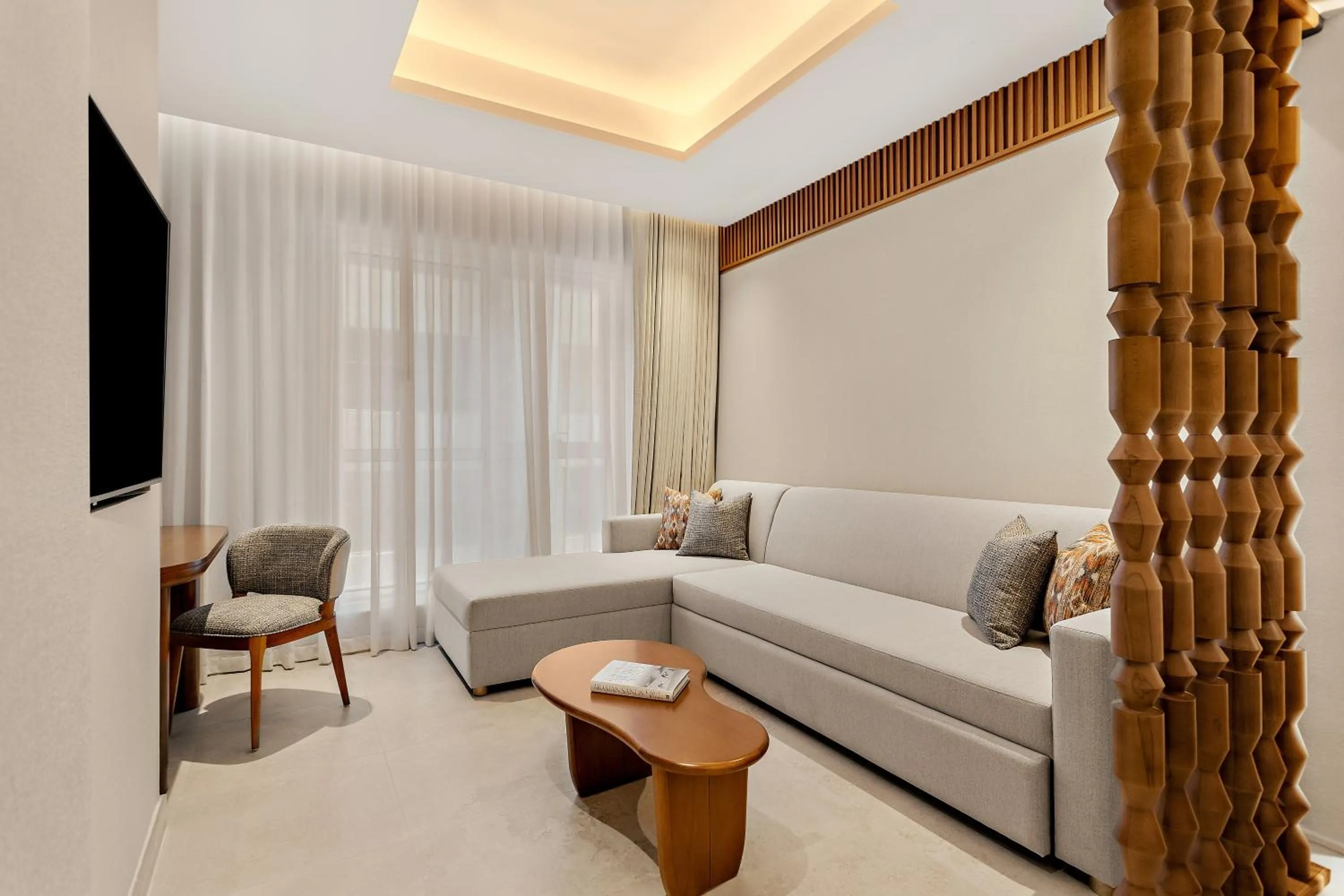 Living room in Mercure Abu Dhabi Downtown