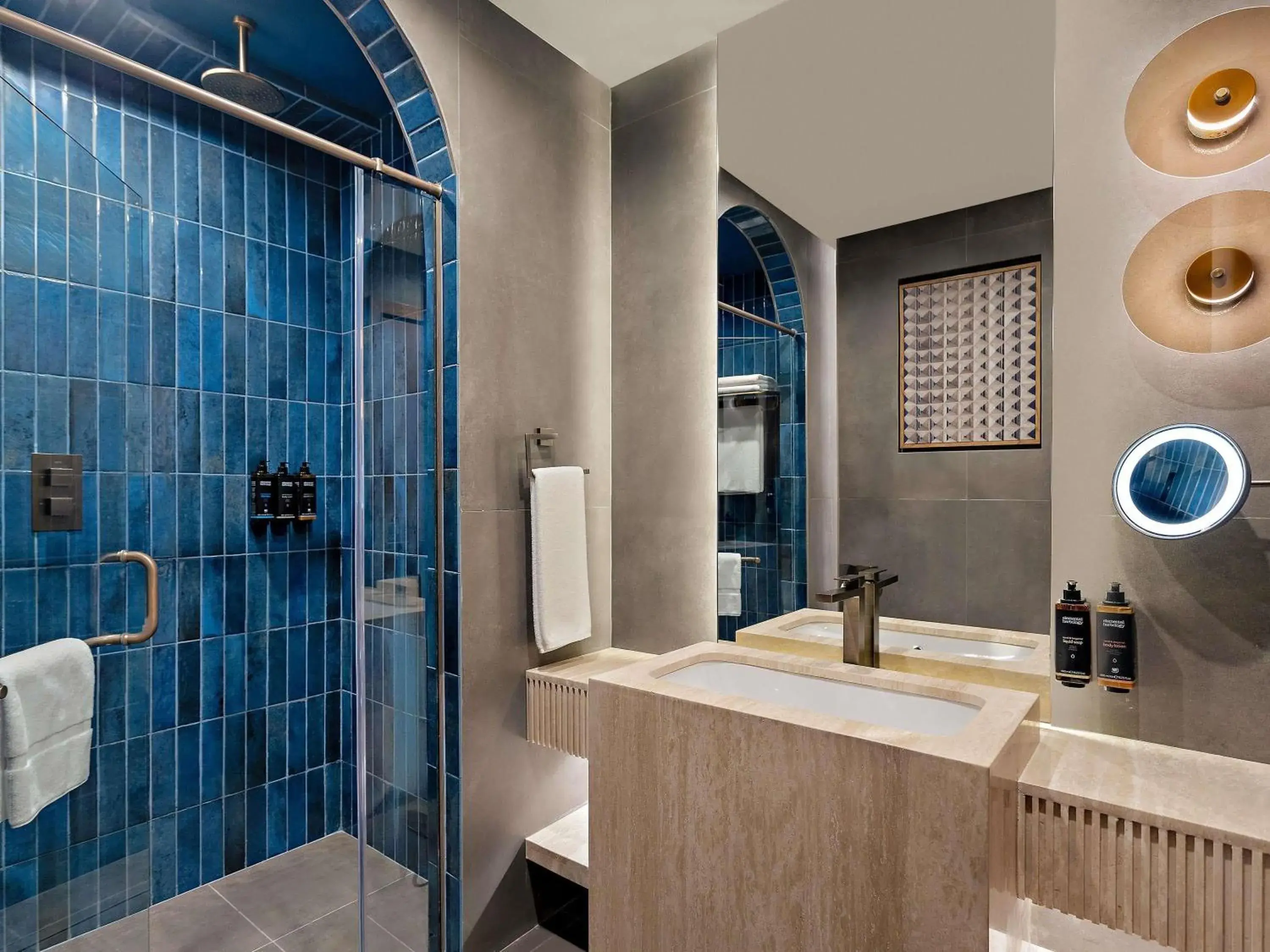 Bedroom in Mercure Abu Dhabi Downtown Bedroom in Mercure Abu Dhabi Downtown