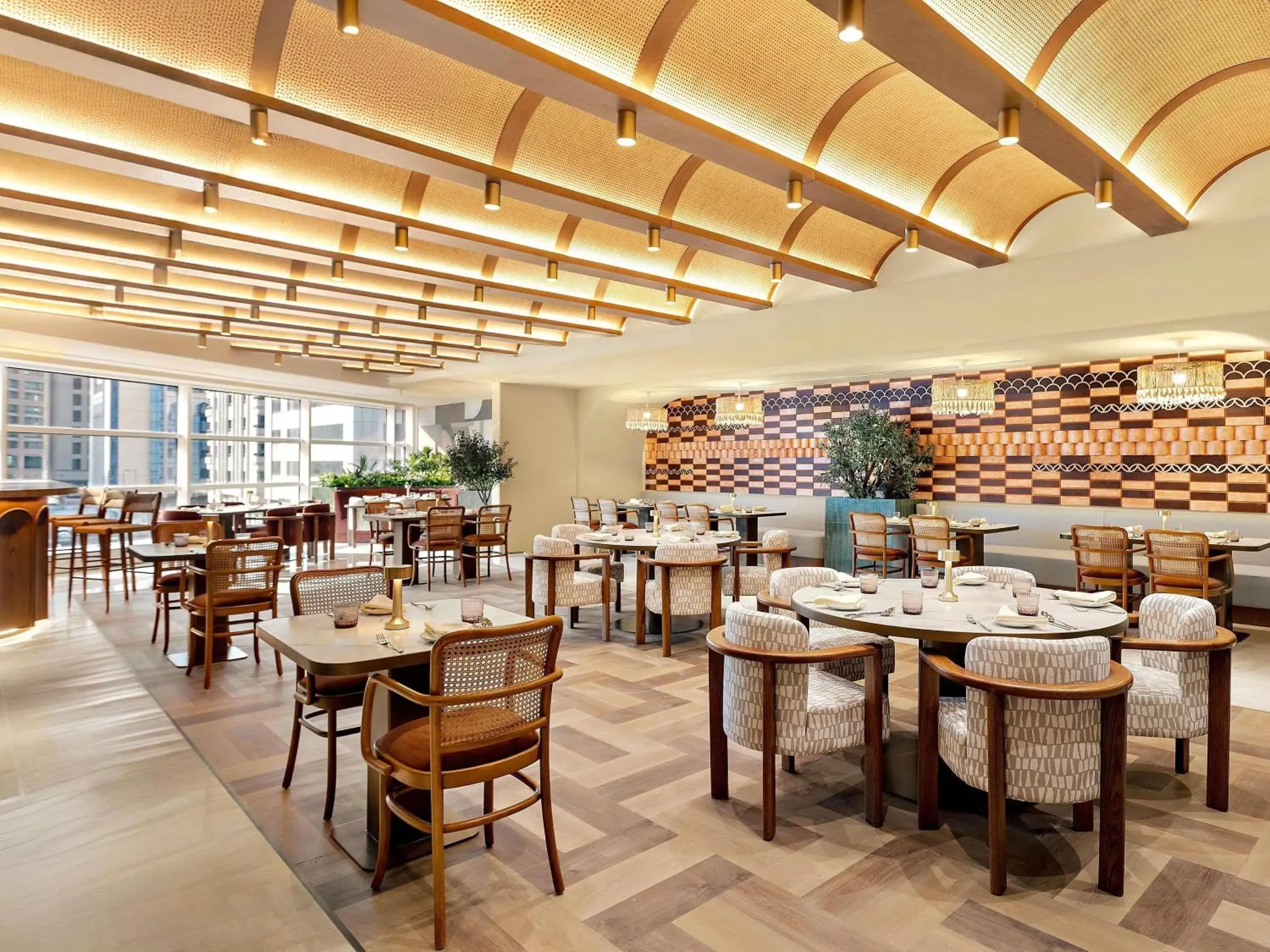 Restaurant/places to eat in Mercure Abu Dhabi Downtown Restaurant/places to eat in Mercure Abu Dhabi Downtown