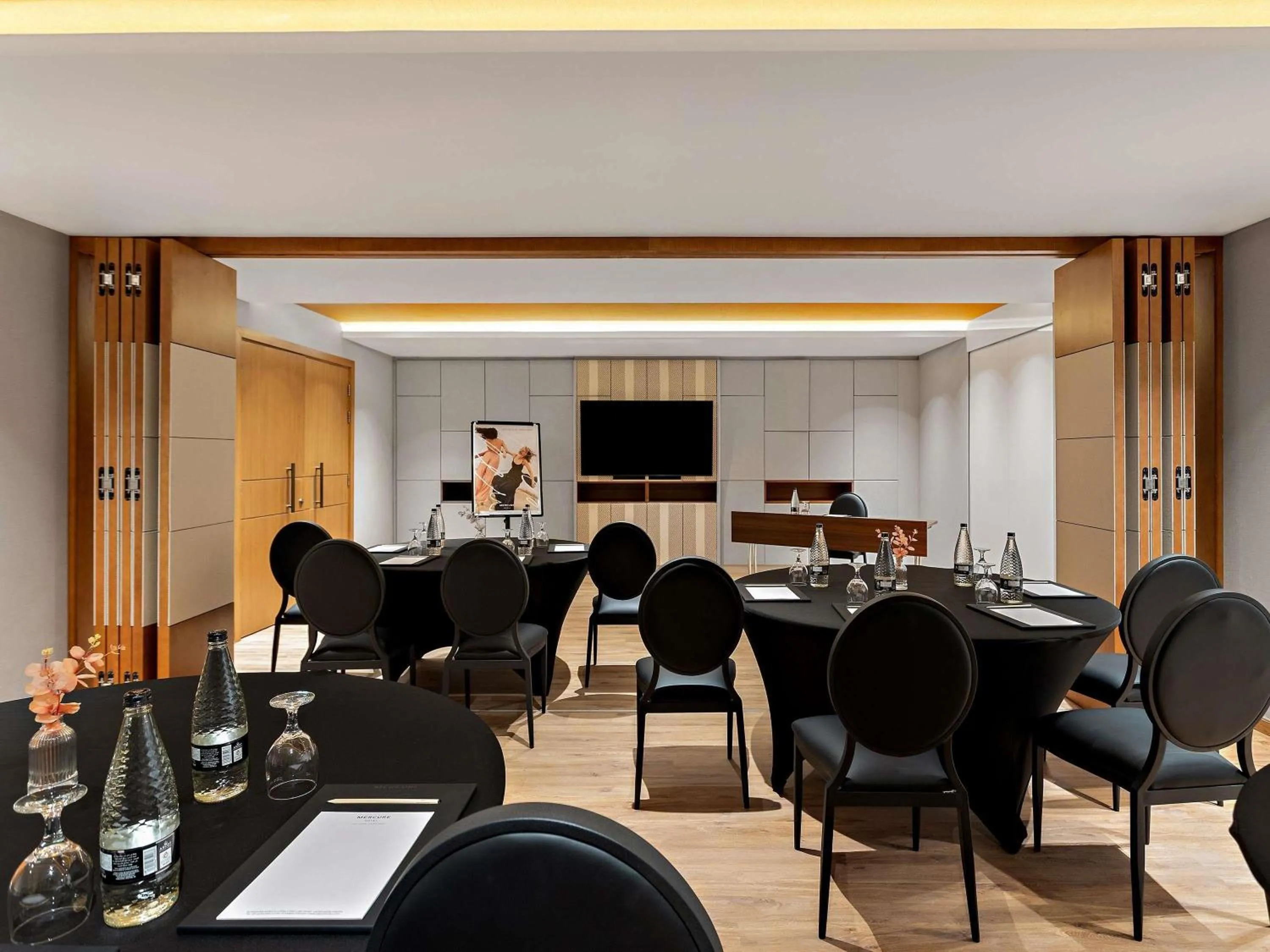 Meeting/conference room in Mercure Abu Dhabi Downtown