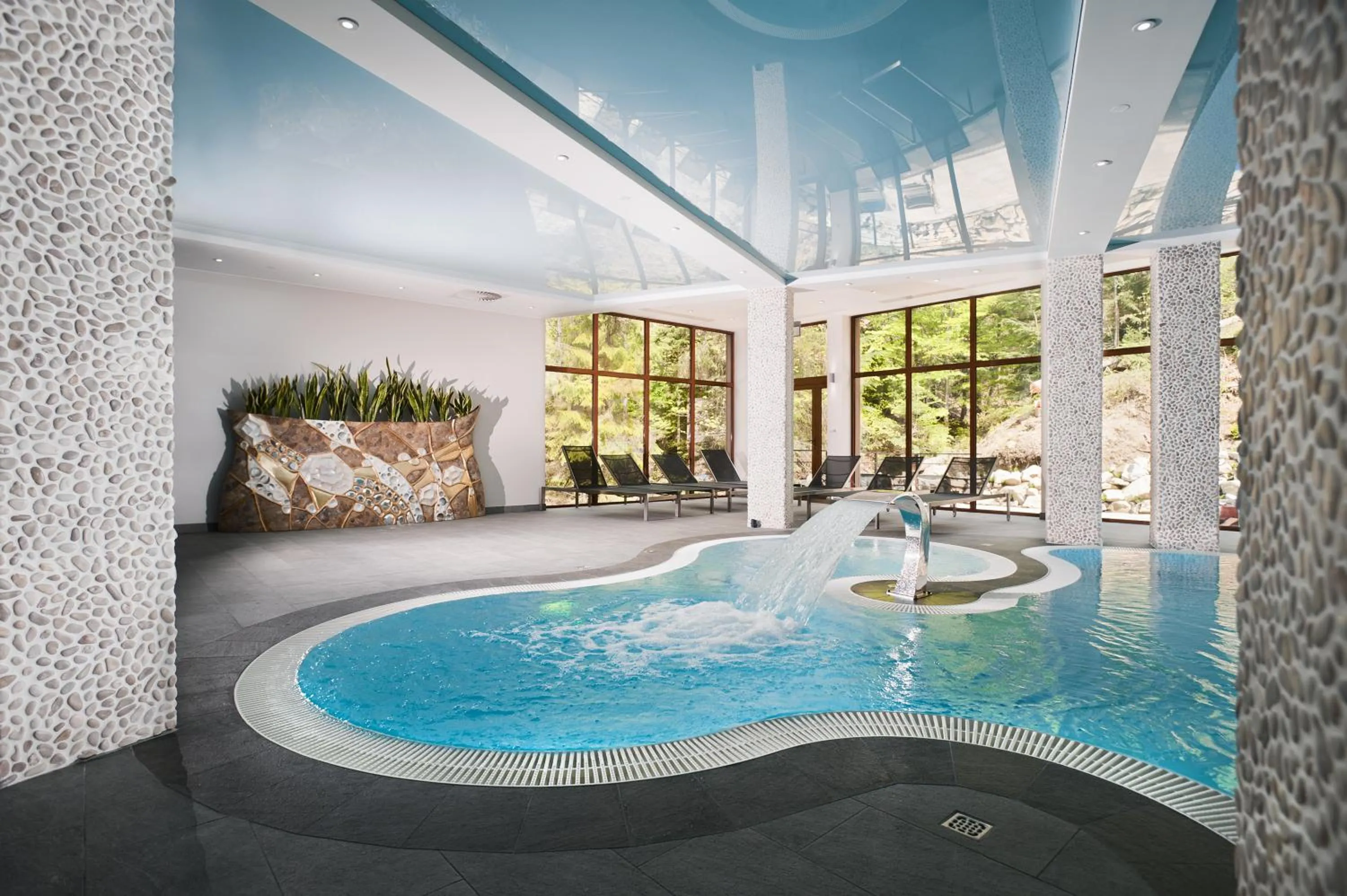 Swimming pool in Apartamenty przy Hotelu Żywieckim