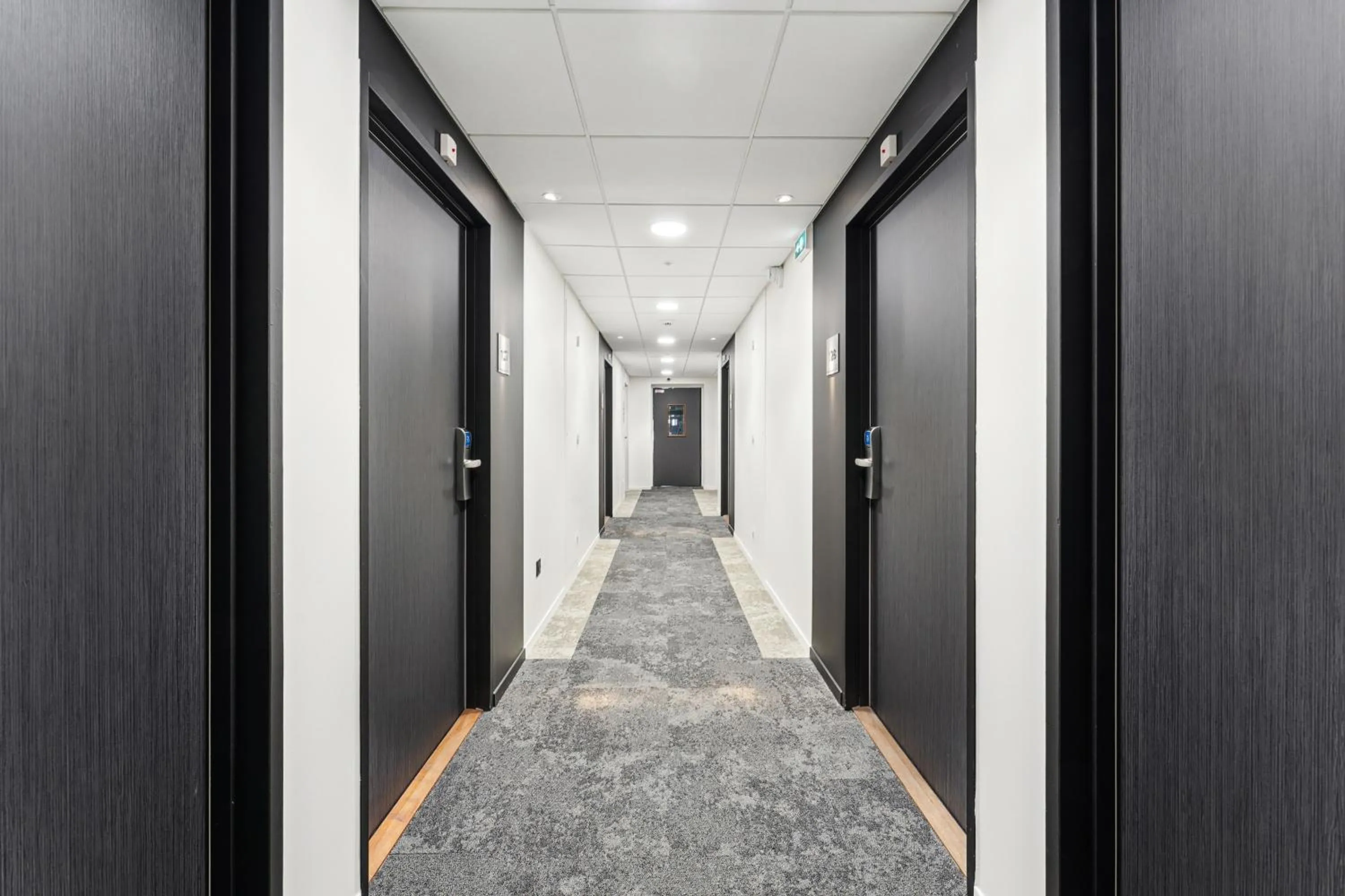 Property building in Hôtel Akena Pierrelaye