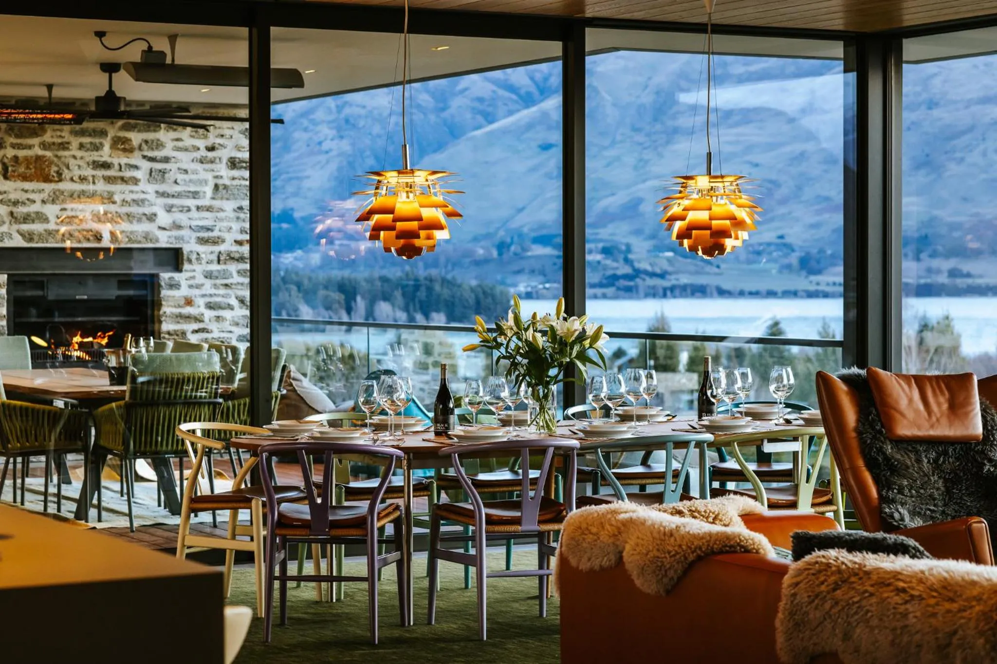 Dining area in Ridgecrest - Sleeps 12 - Mountain Views