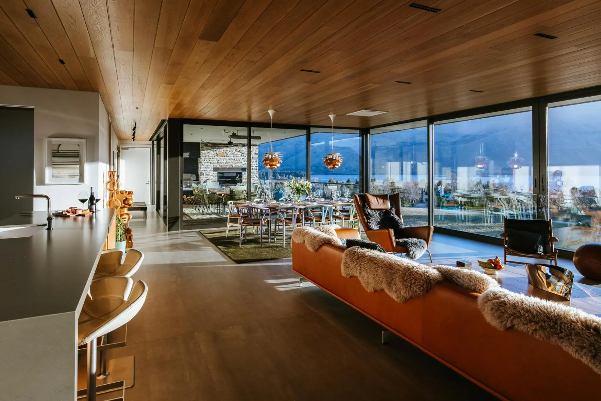Living room in Ridgecrest - Sleeps 12 - Mountain Views