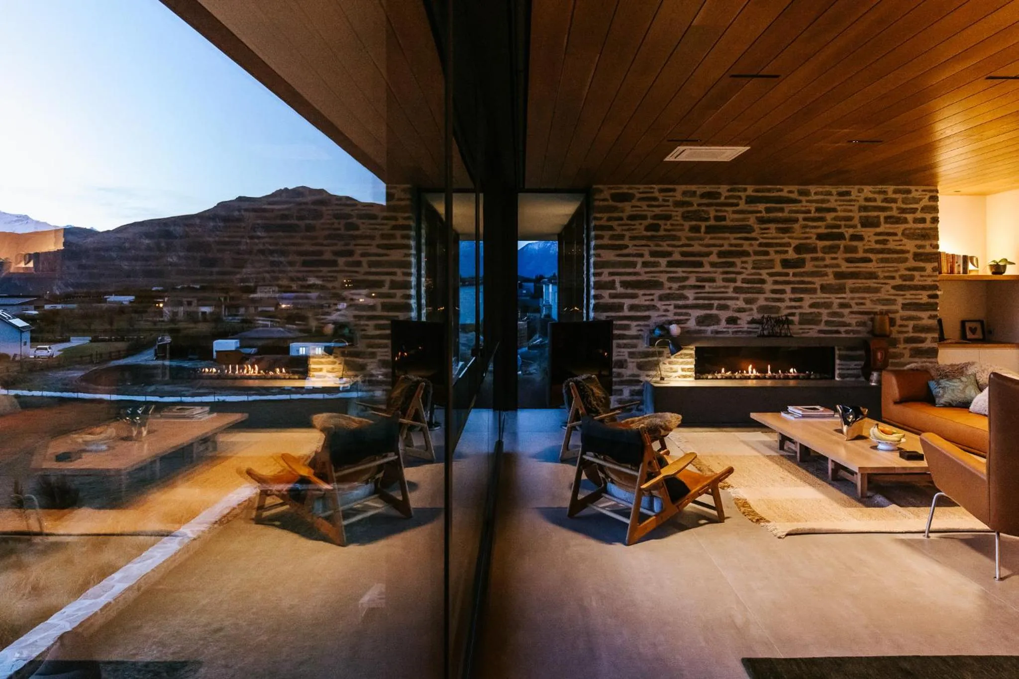 Living room in Ridgecrest - Sleeps 12 - Mountain Views