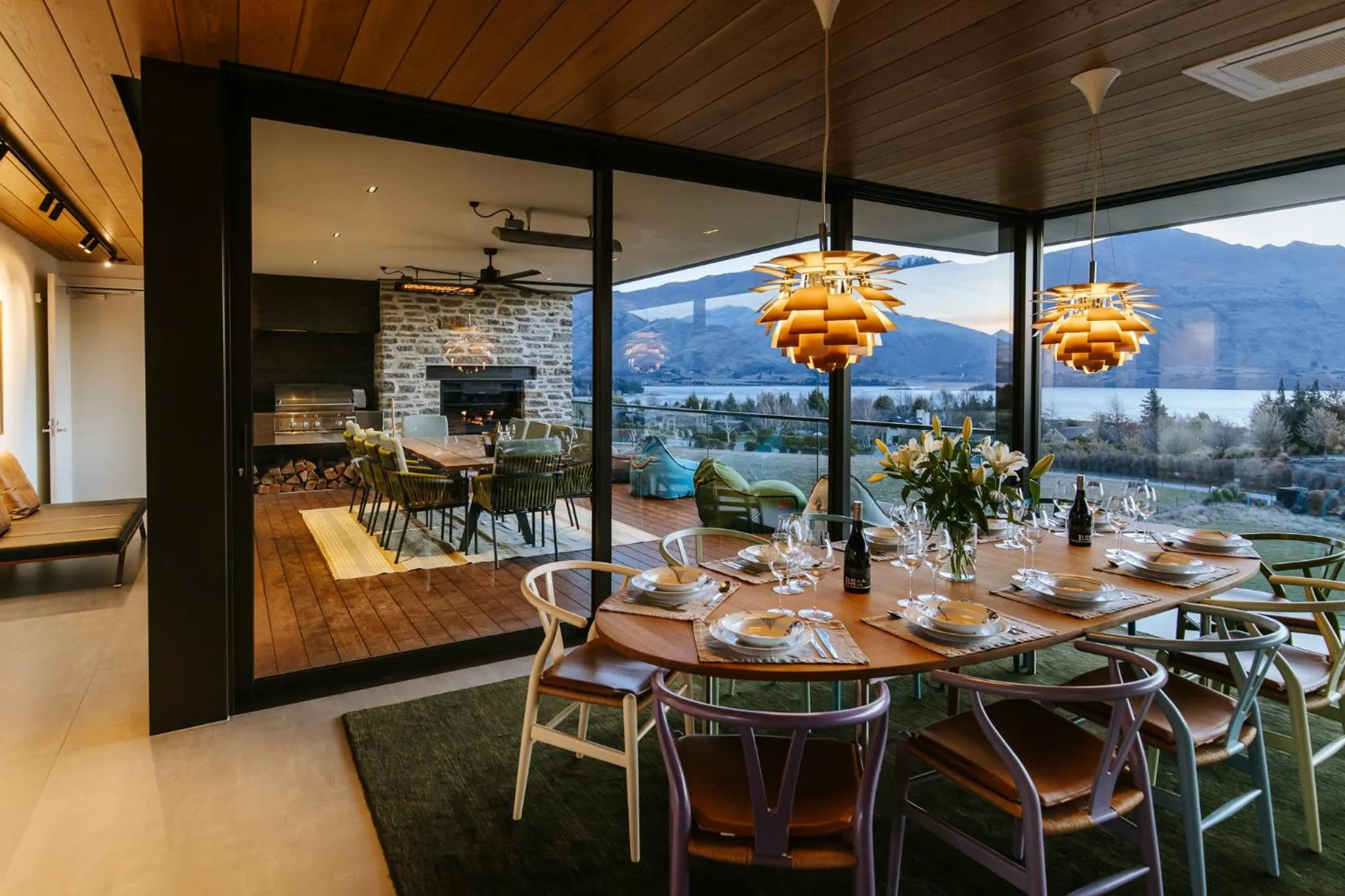 Dining area in Ridgecrest - Sleeps 12 - Mountain Views