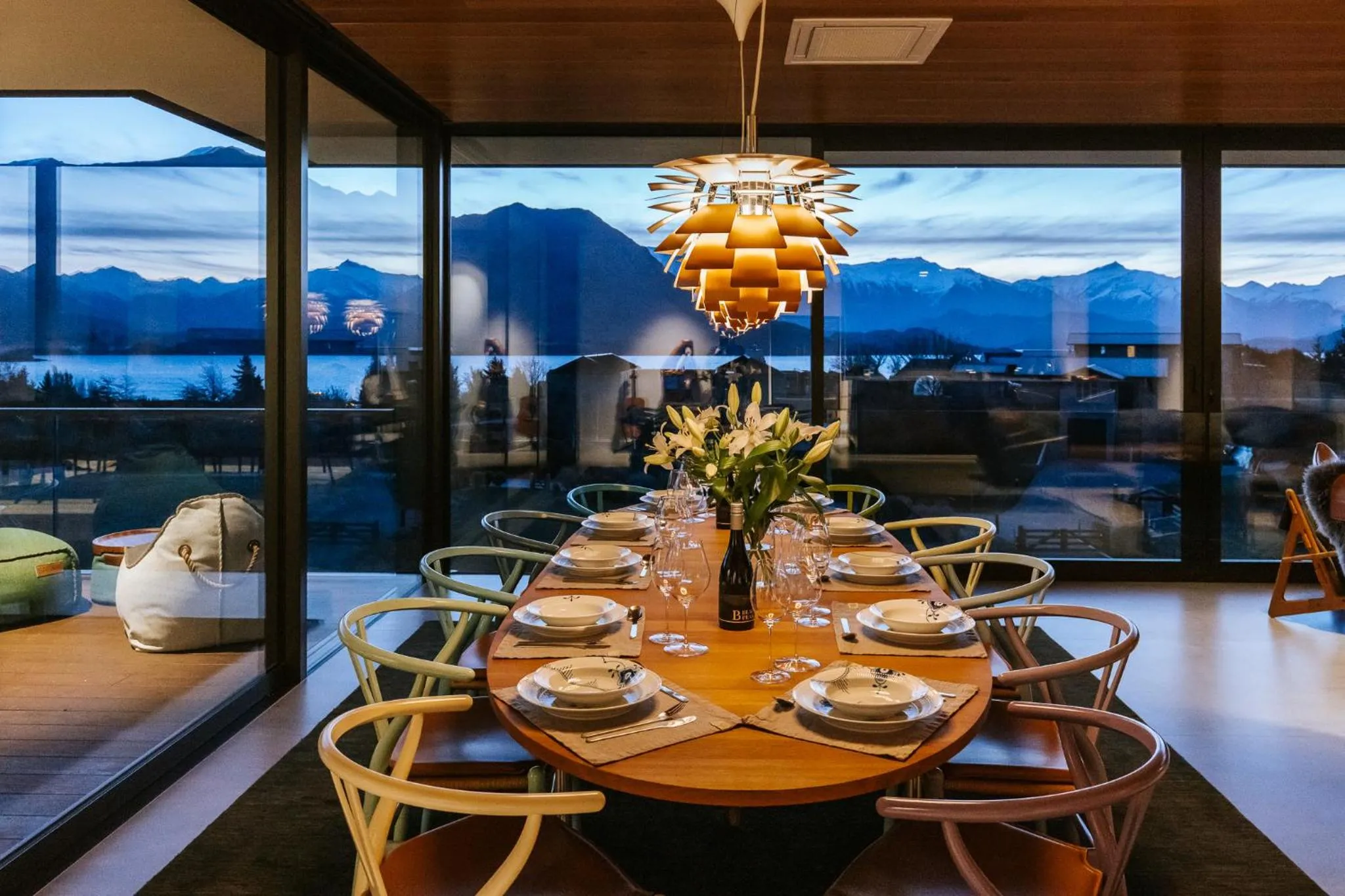 Dining area in Ridgecrest - Sleeps 12 - Mountain Views