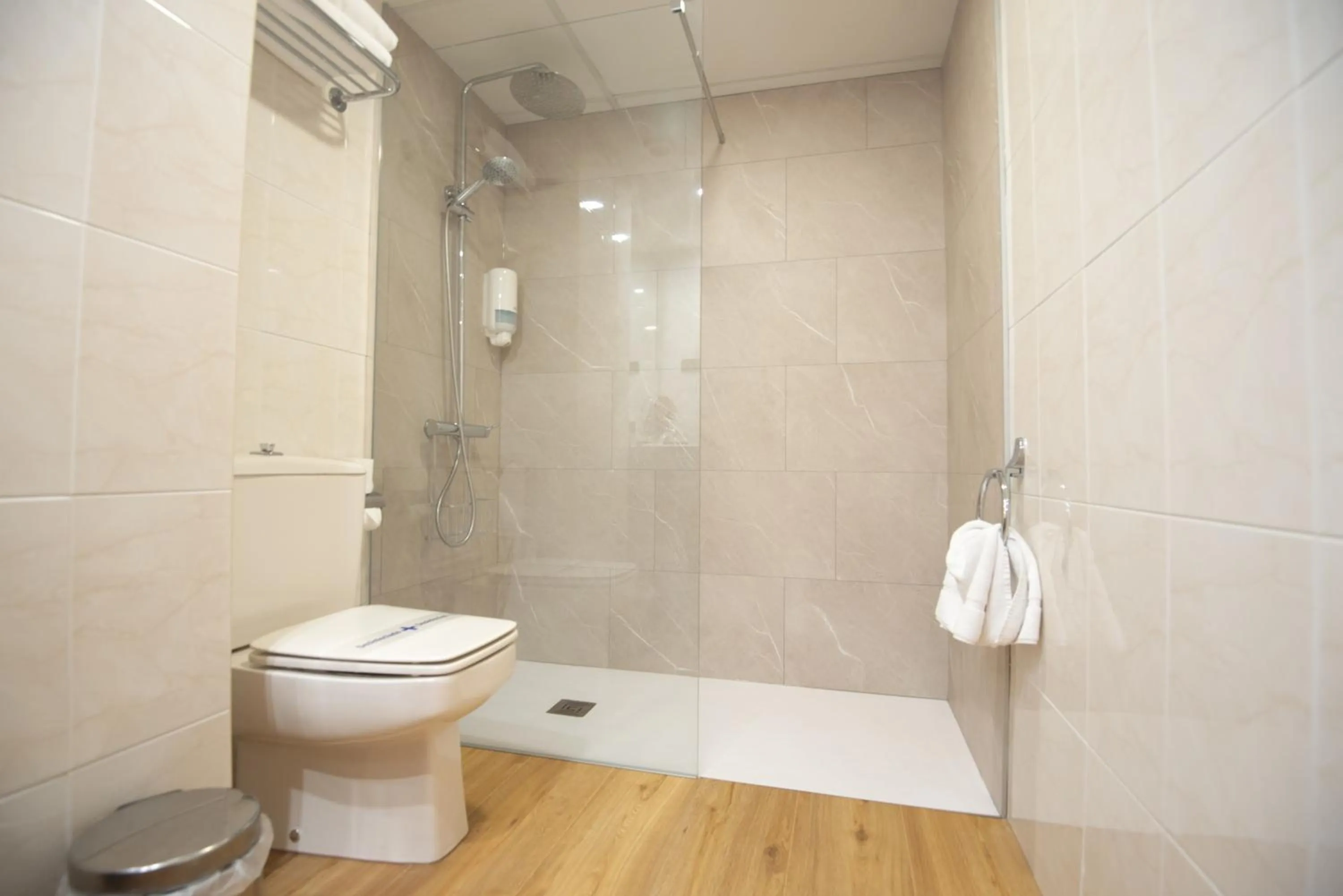 Bathroom in Hotel Eth Solan & SPA