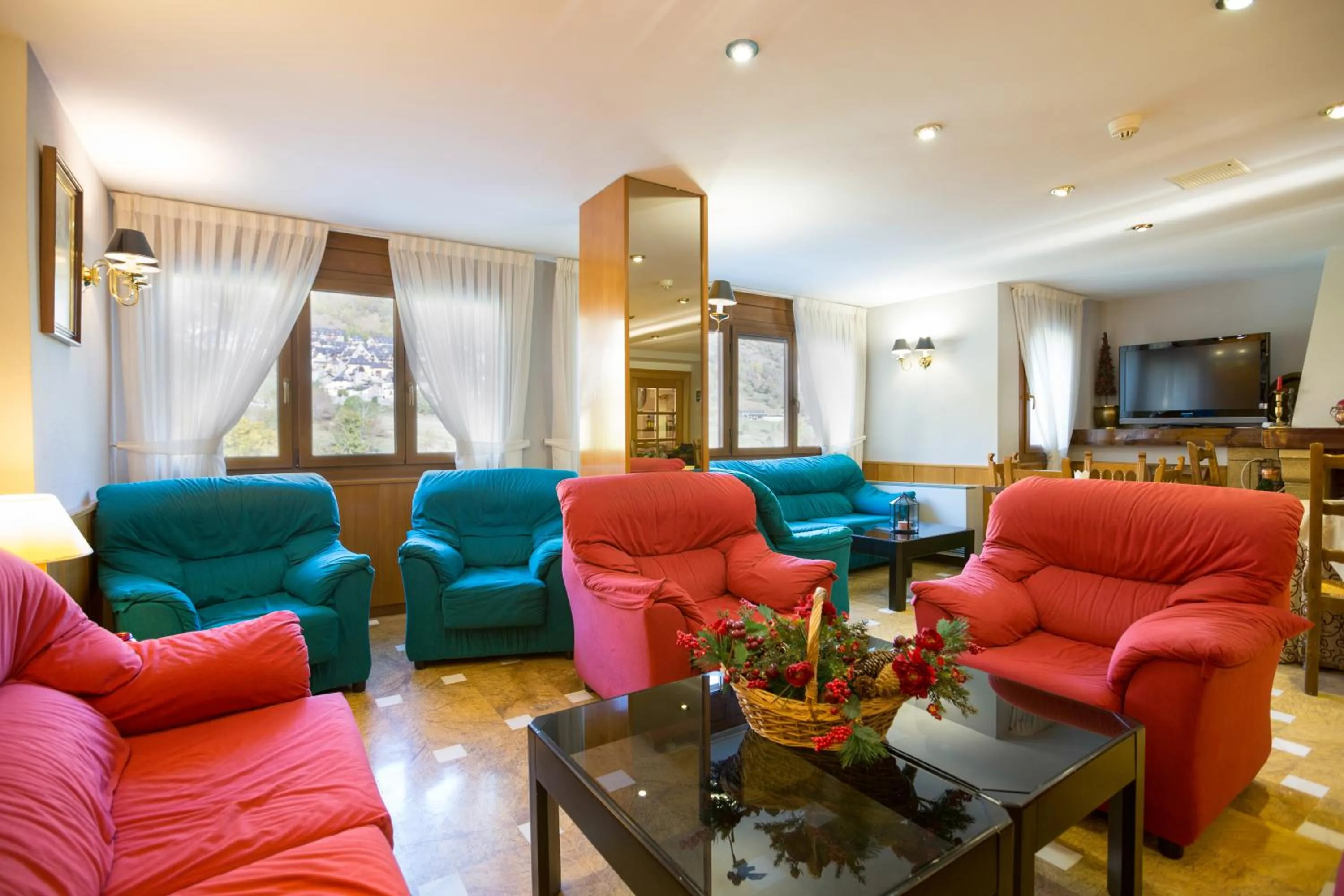 Lobby or reception in Hotel Eth Solan & SPA