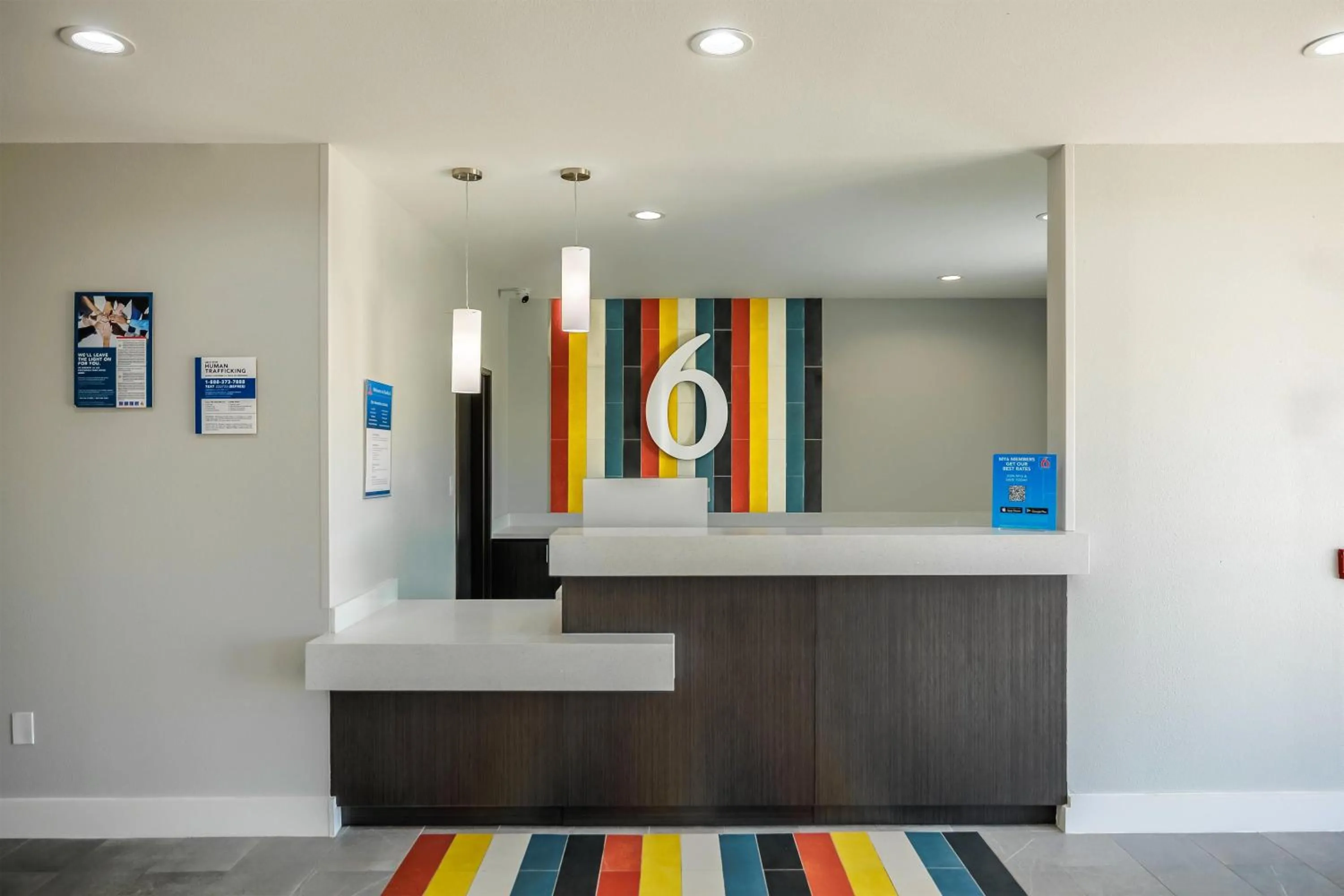 Lobby or reception in Studio 6 Giddings