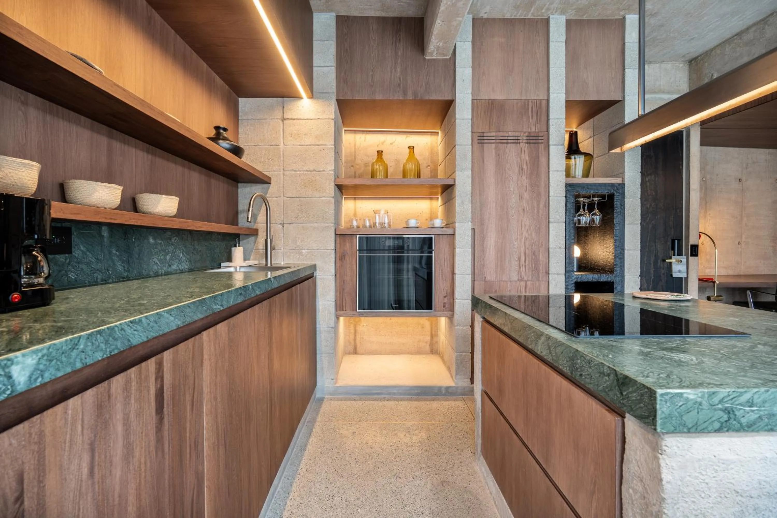 Coffee/tea facilities in 23 Living