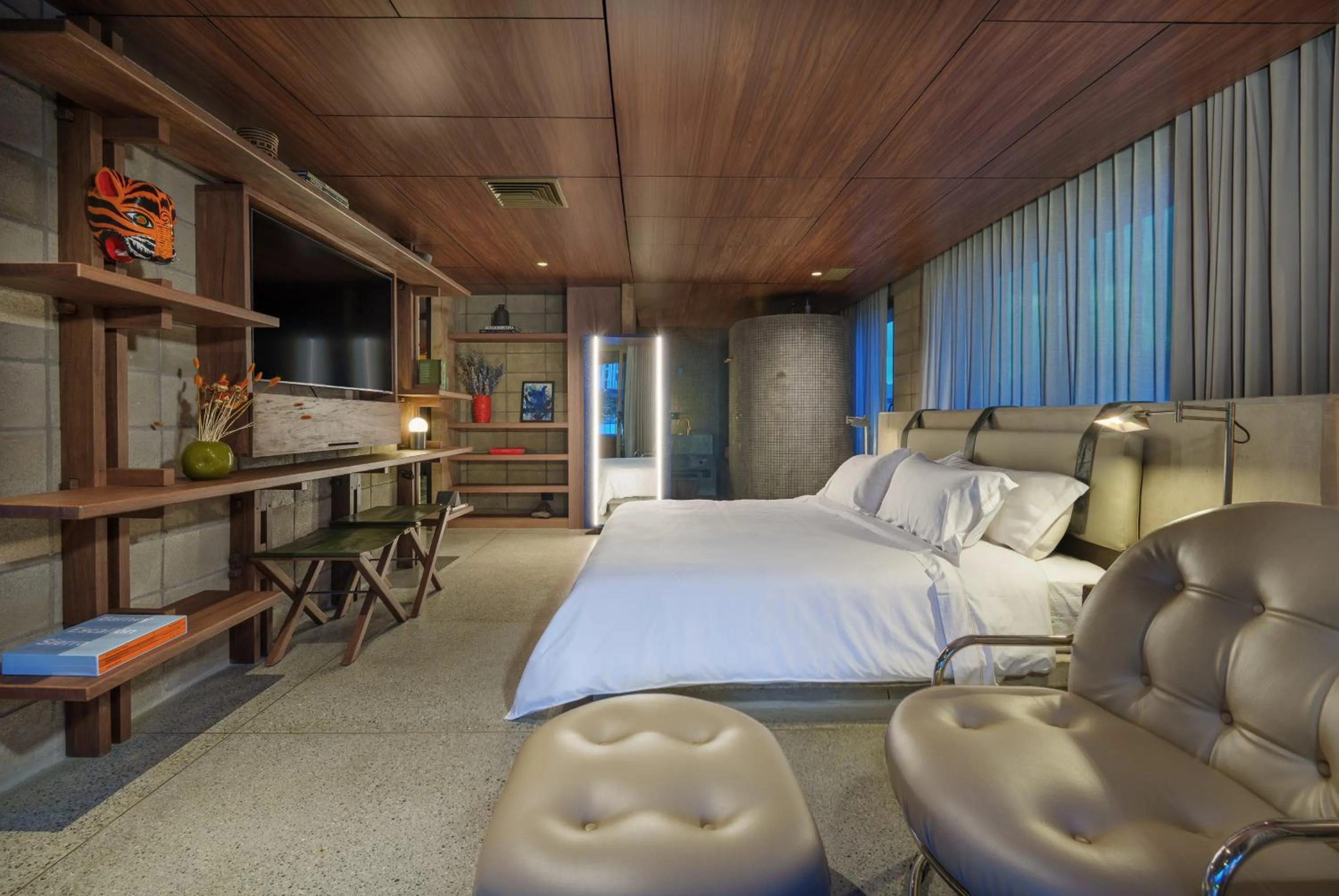 Photo of the whole room, Bed in 23 Living