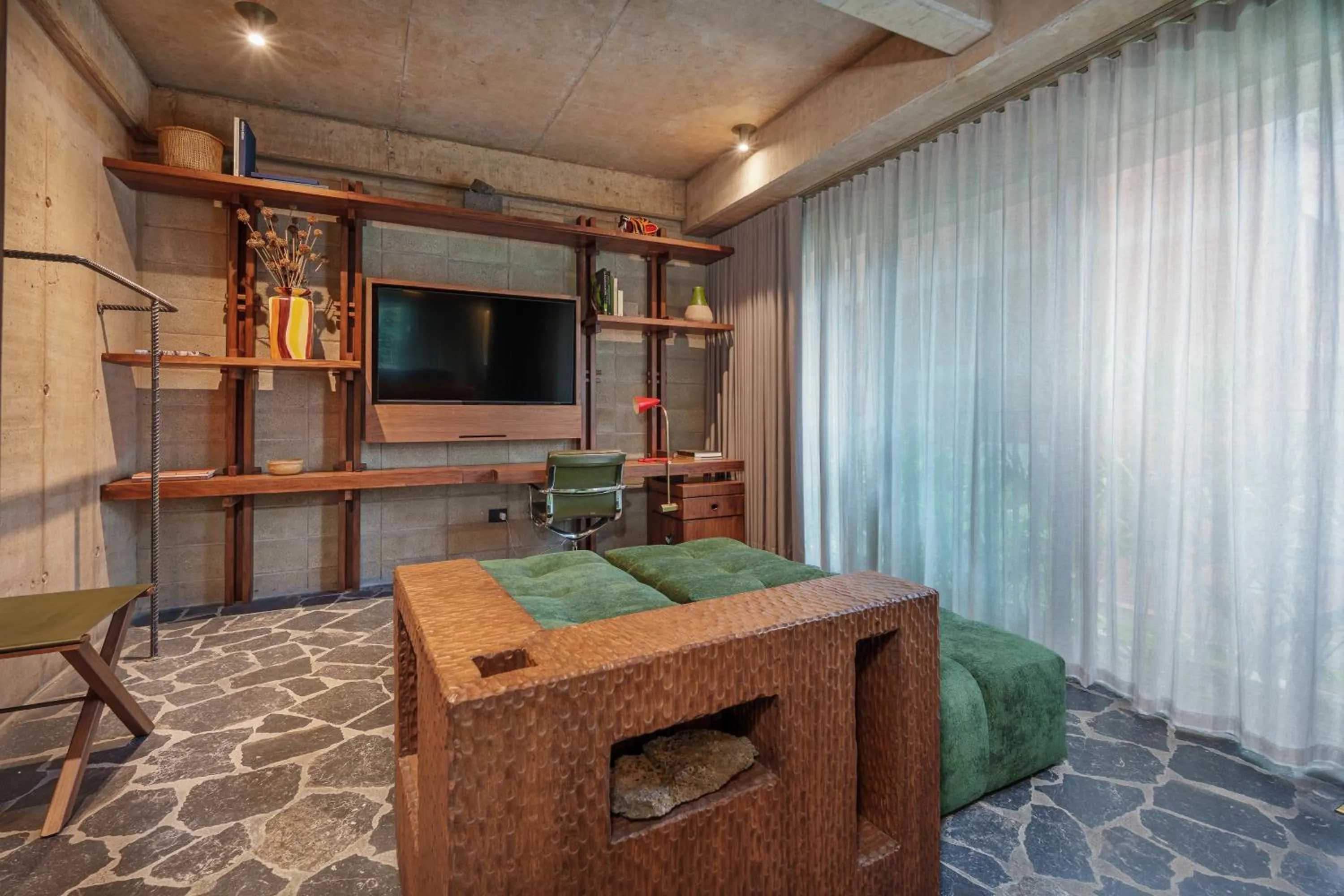 TV and multimedia, Bed in 23 Living