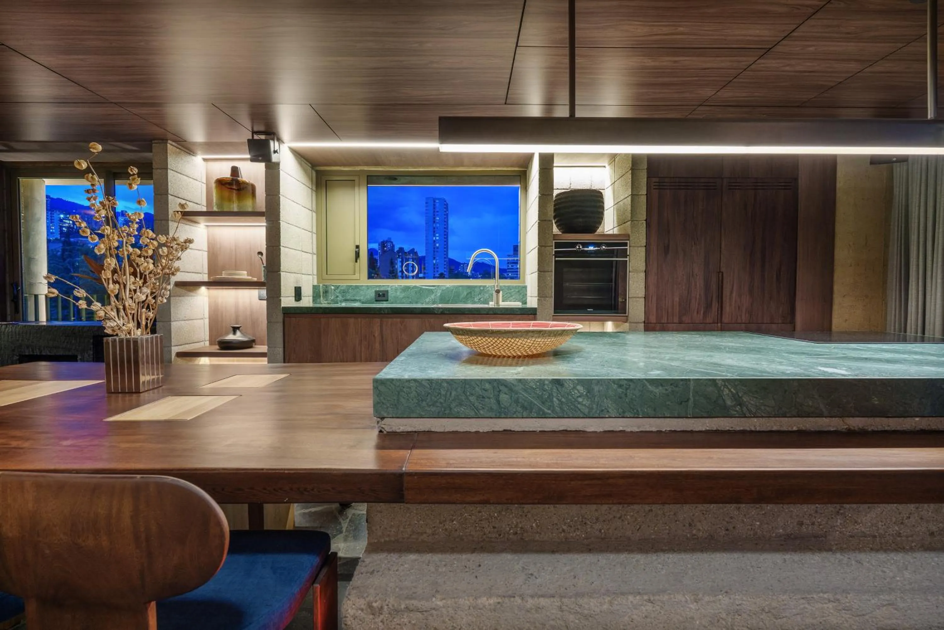 Dining area, Bed in 23 Living