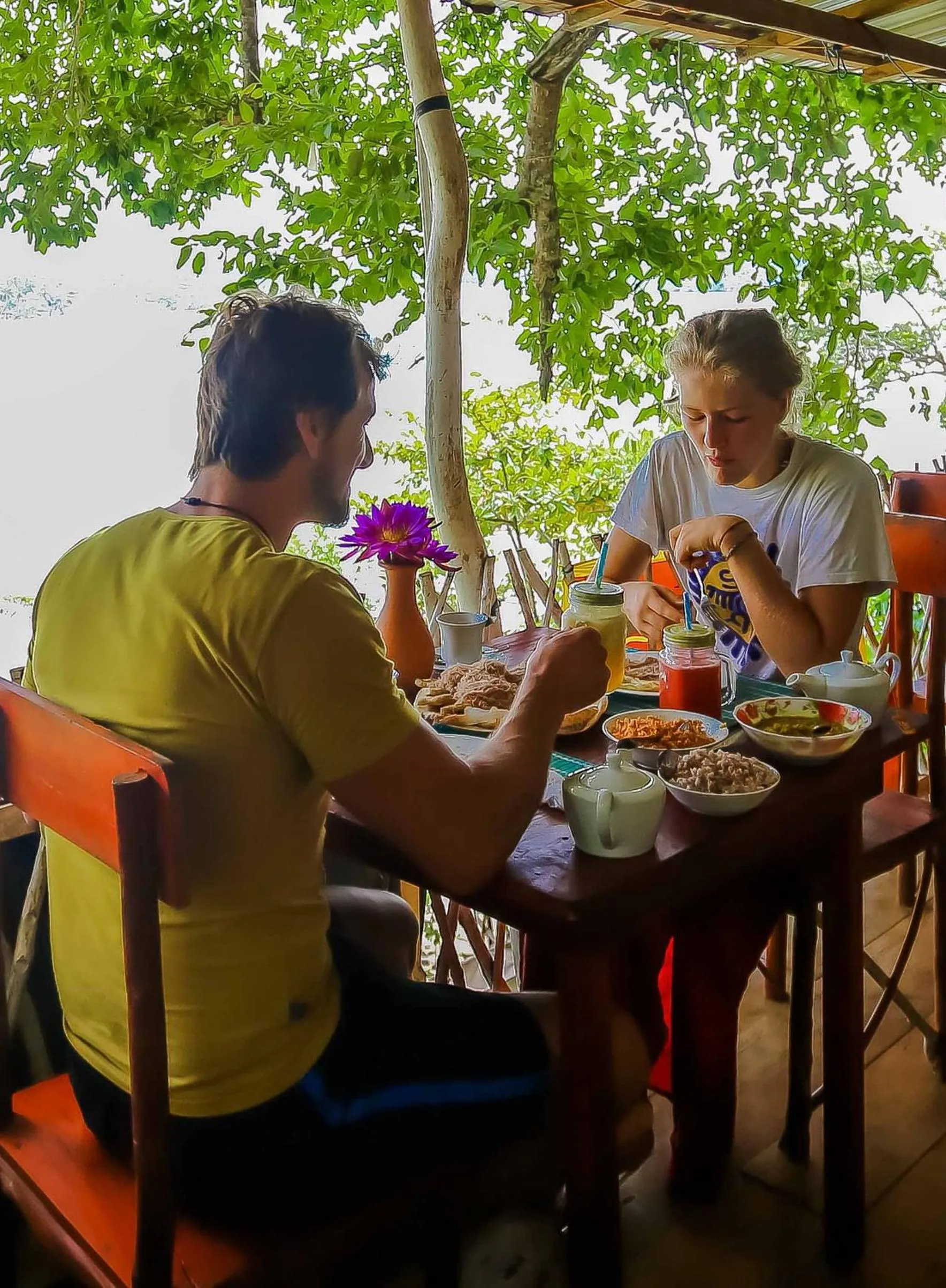 Food and drinks in Talalla Freedom Resort