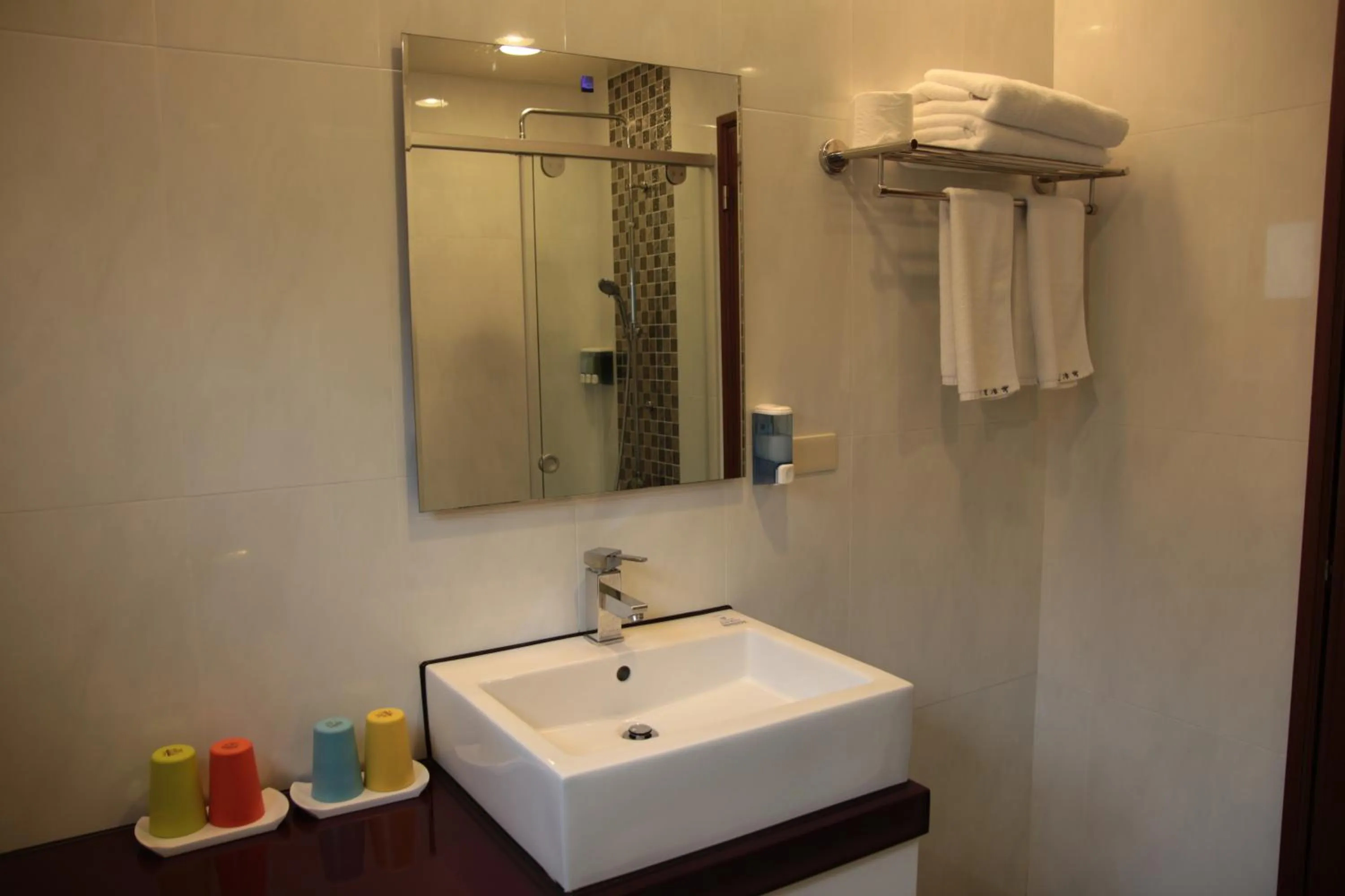 Bathroom in Luck Bay B&B