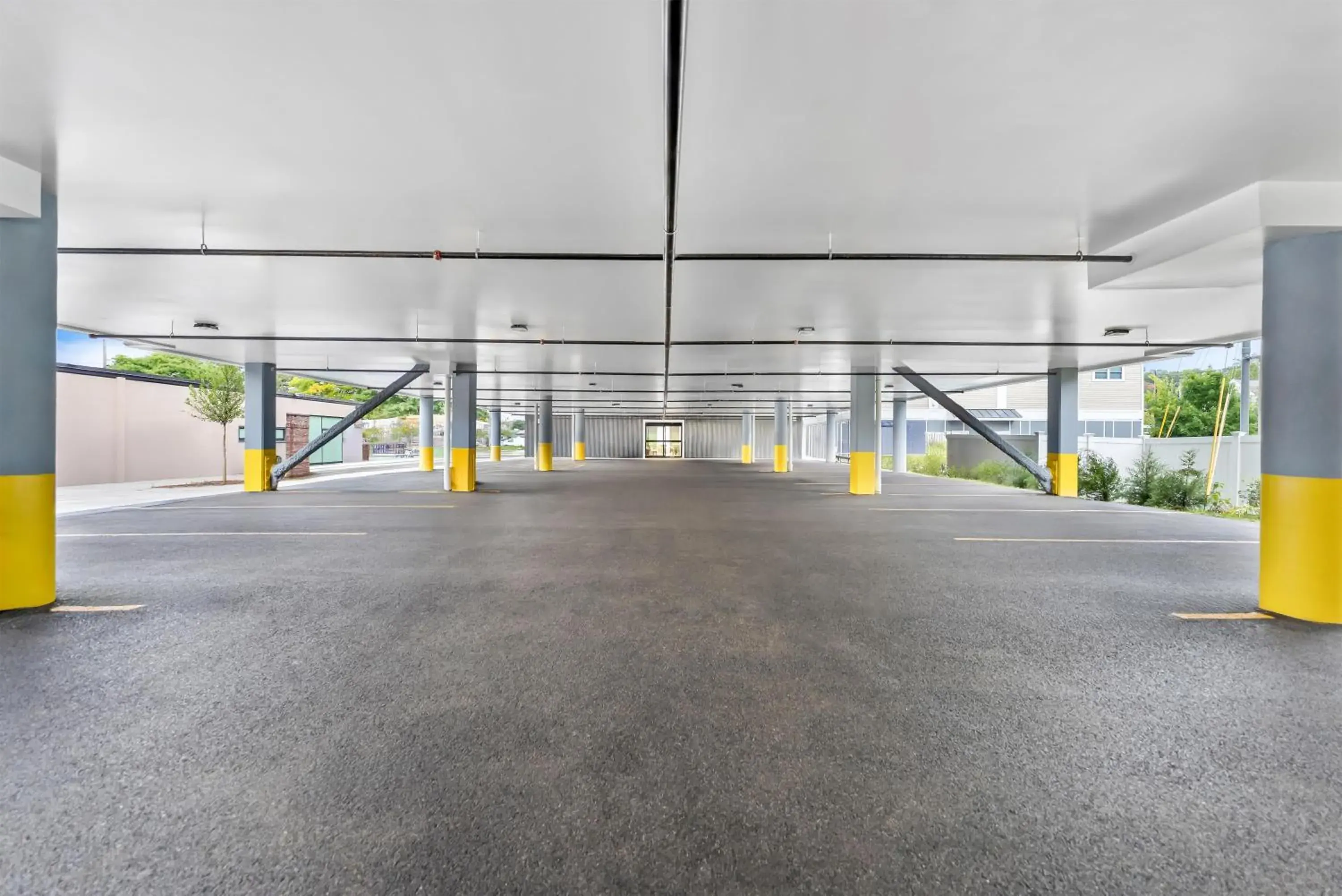 Property building in Spark by Hilton Essex Junction Property building in Spark by Hilton Essex Junction