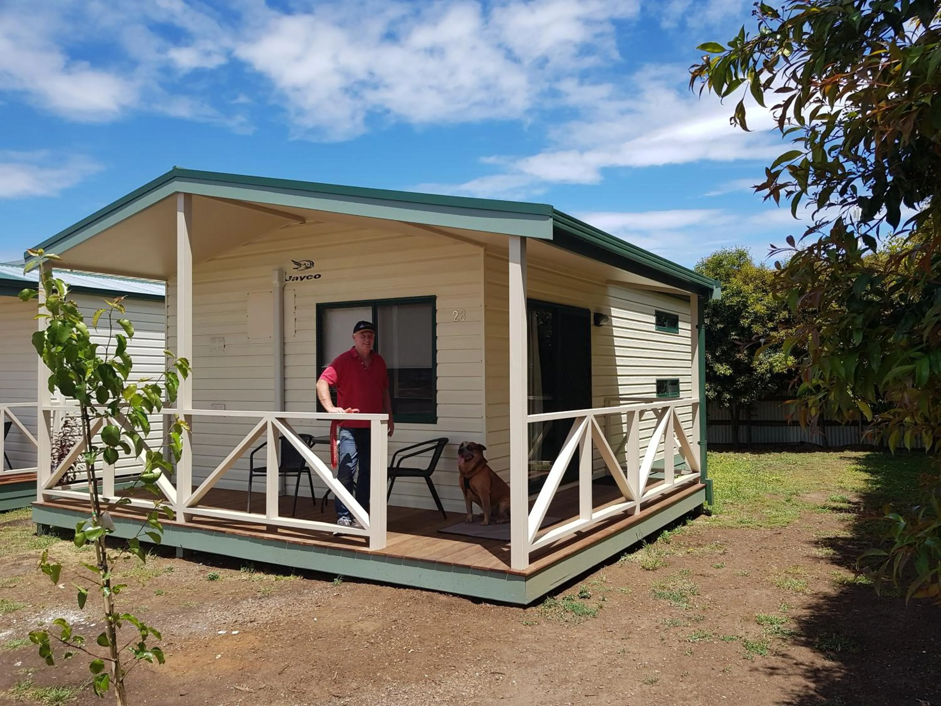 Property building in Hamilton Caravan Park