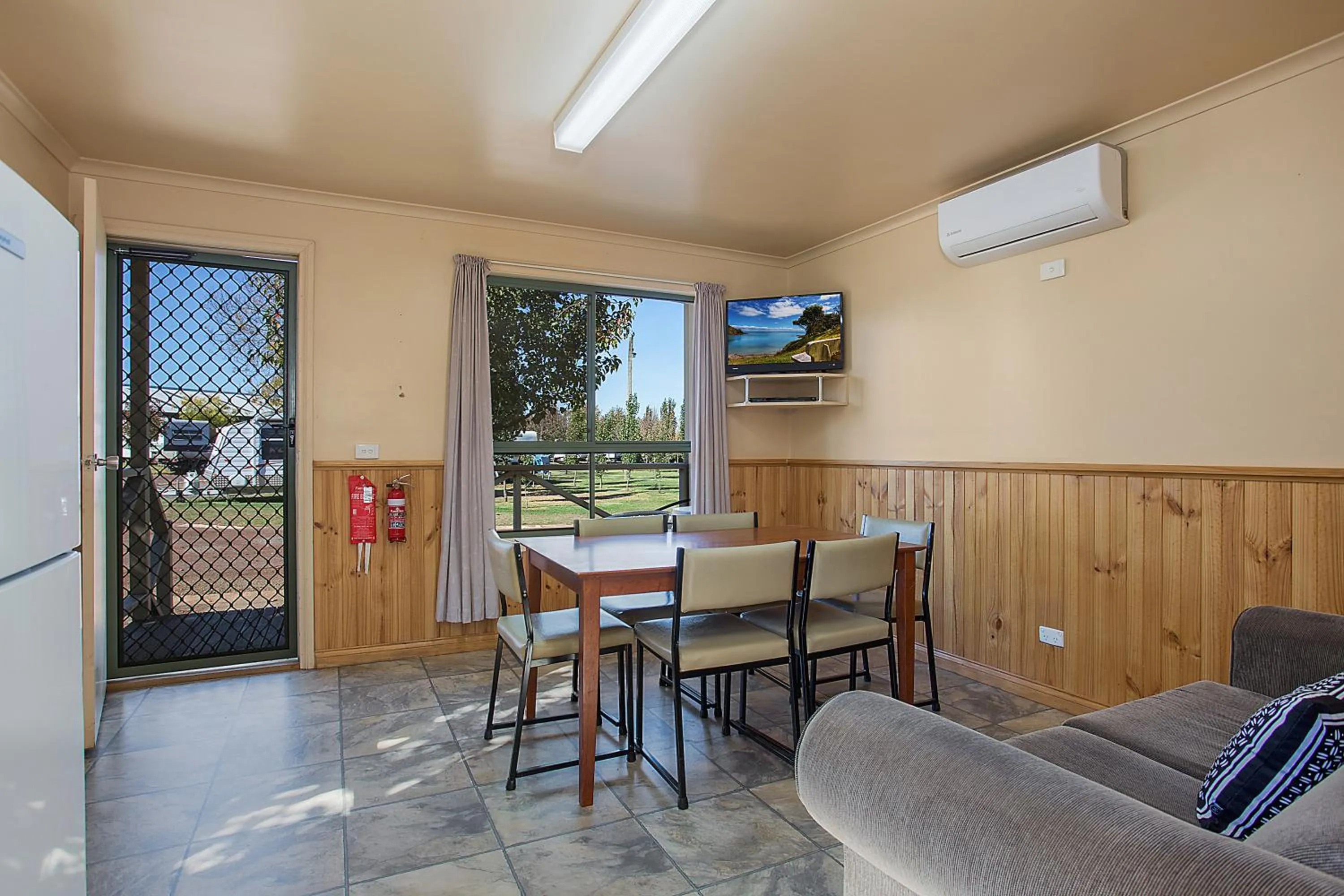 Dining area in Hamilton Caravan Park