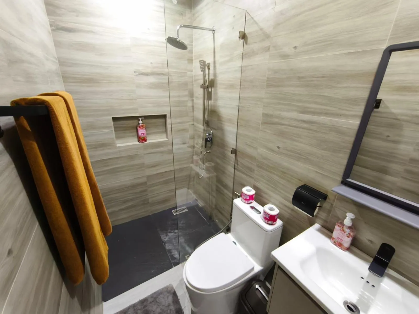 Bathroom in Lalaguna Villas Luxury Dive Resort and Spa