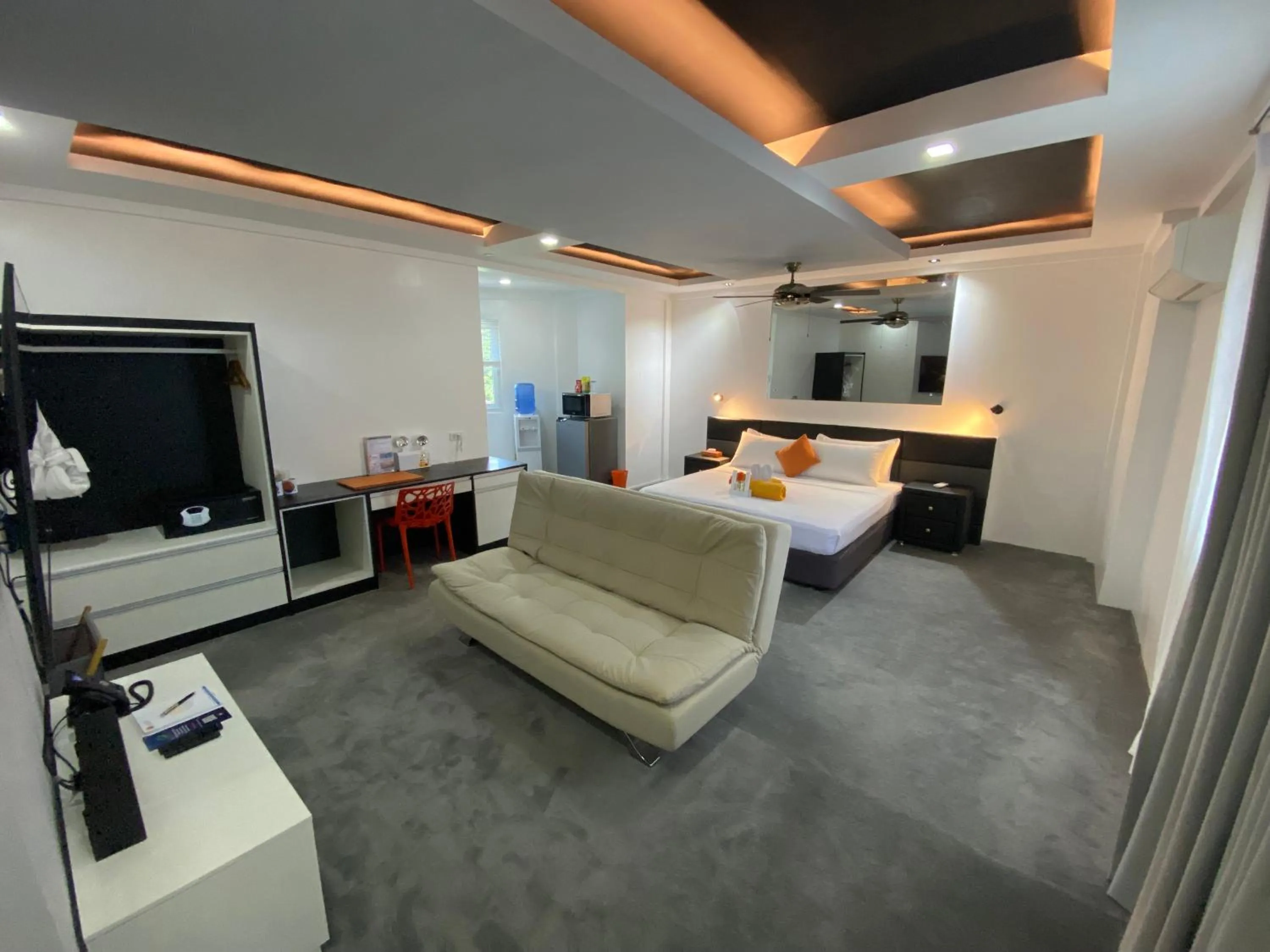 Bed in Lalaguna Villas Luxury Dive Resort and Spa