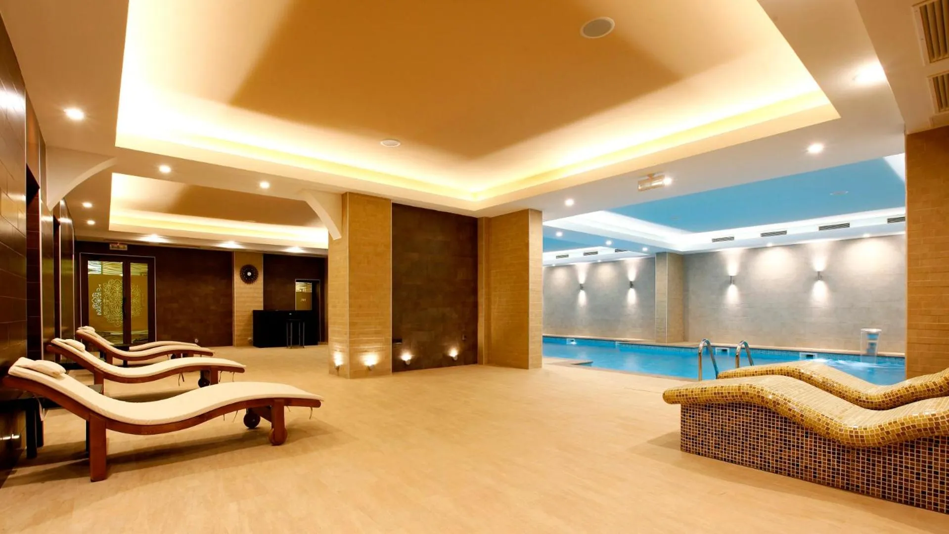 Spa and wellness centre/facilities in Aleksandar Palace Hotel Congress Center & SPA