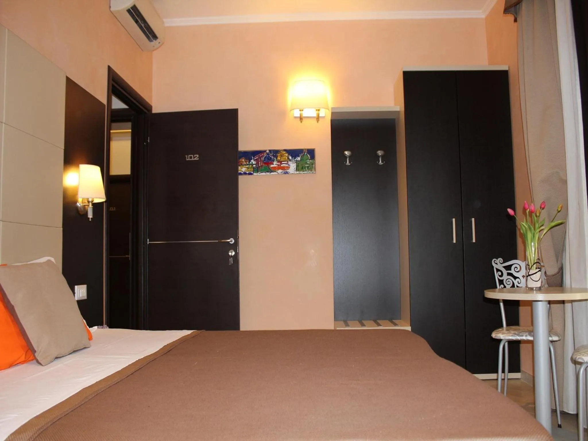 Photo of the whole room, Bed in Candia Inn Vatican