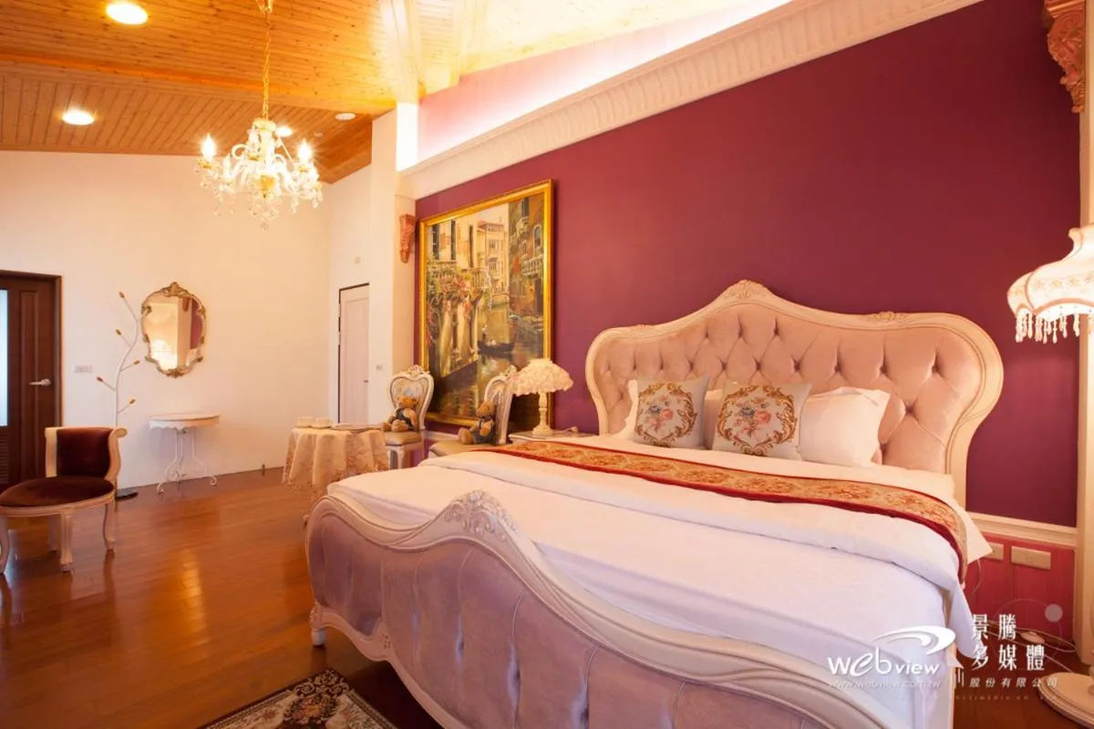 Photo of the whole room in Spring Villa