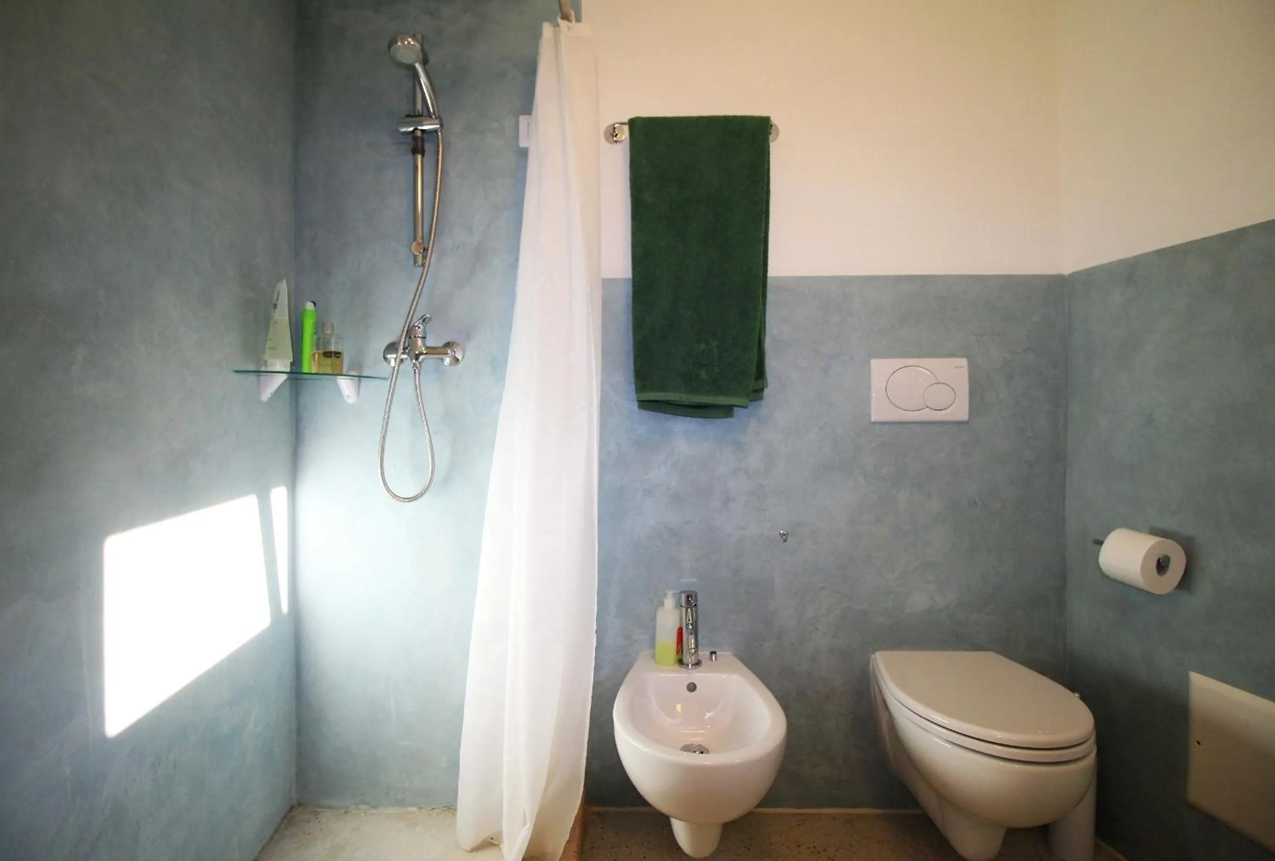 Shower in Dimora San Leuci by LoveSud