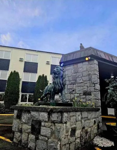 Marina Hotel