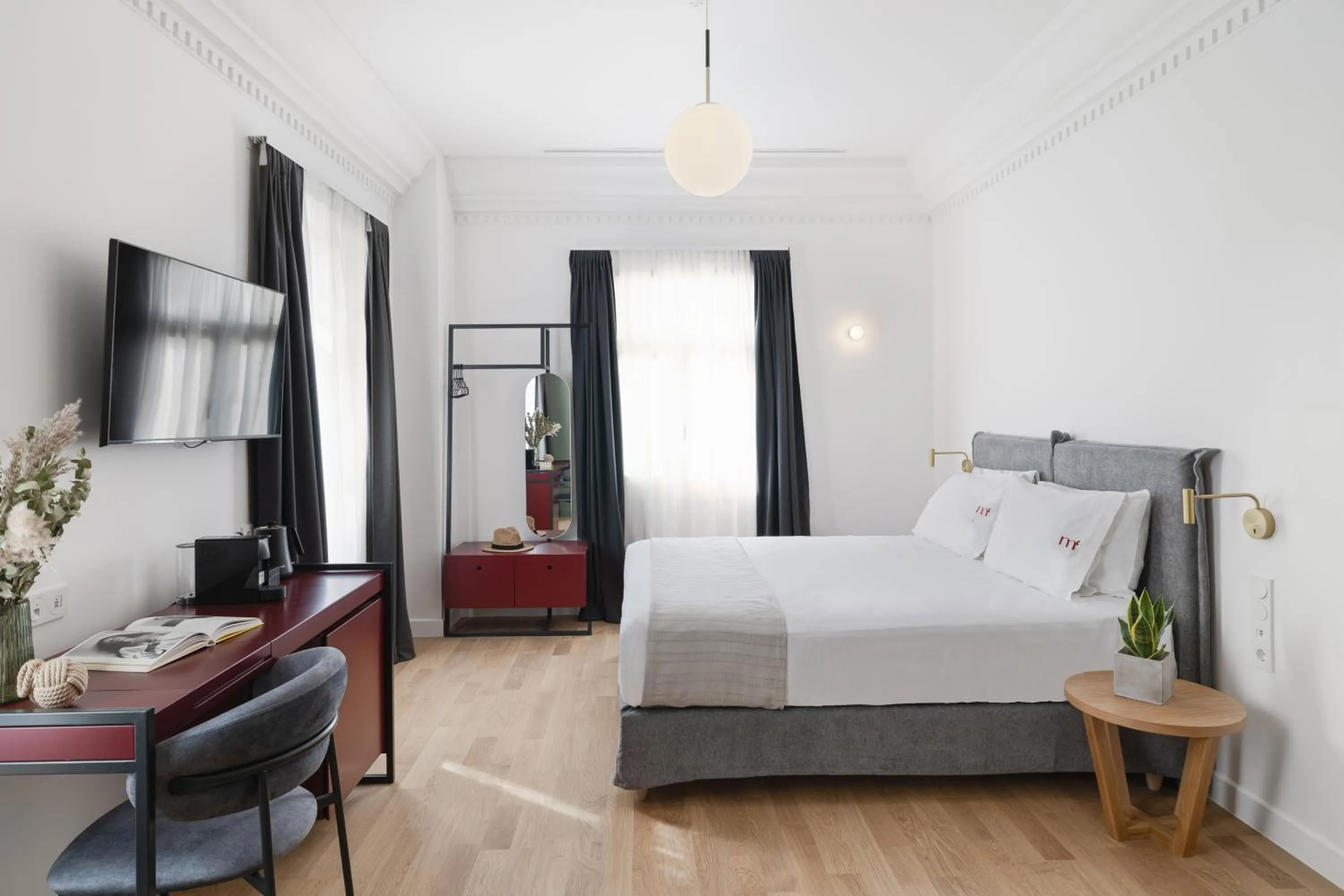 Bed in Morus Acropolis Boutique Hotel