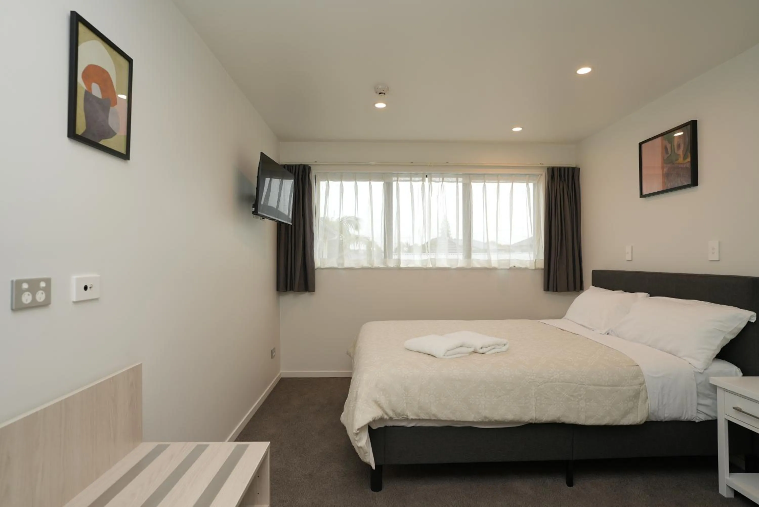 Bed in Airport Delight Motel