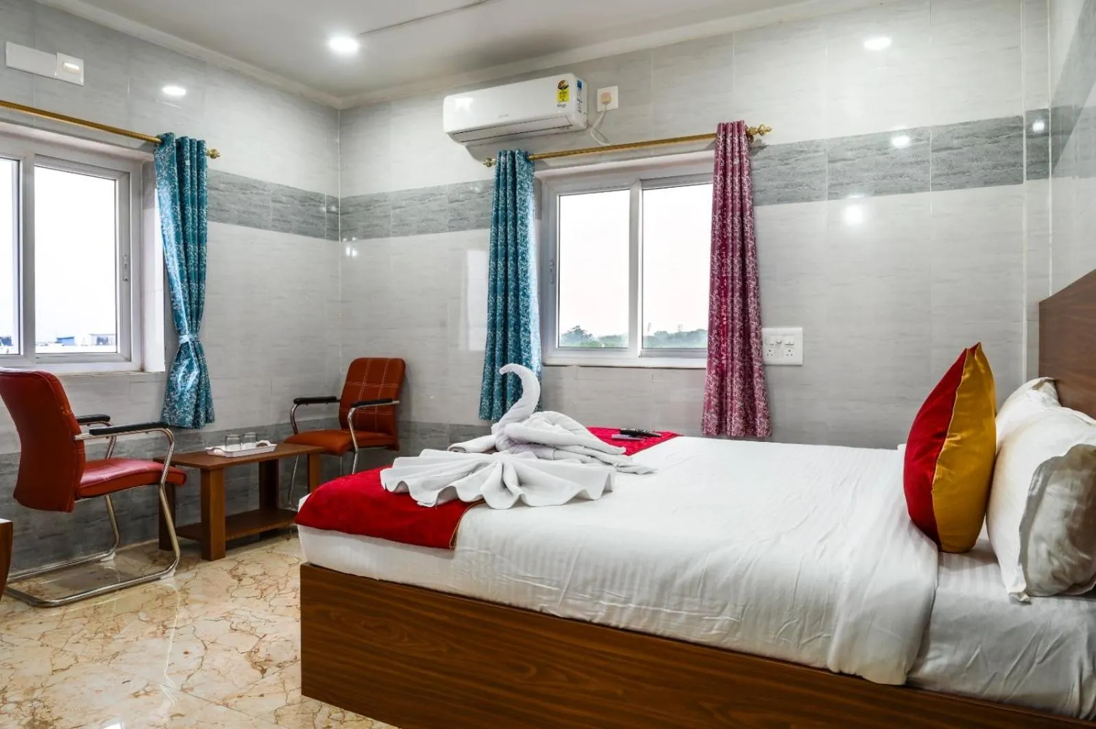 Bedroom, Bed in Hotel Mirka Plaza