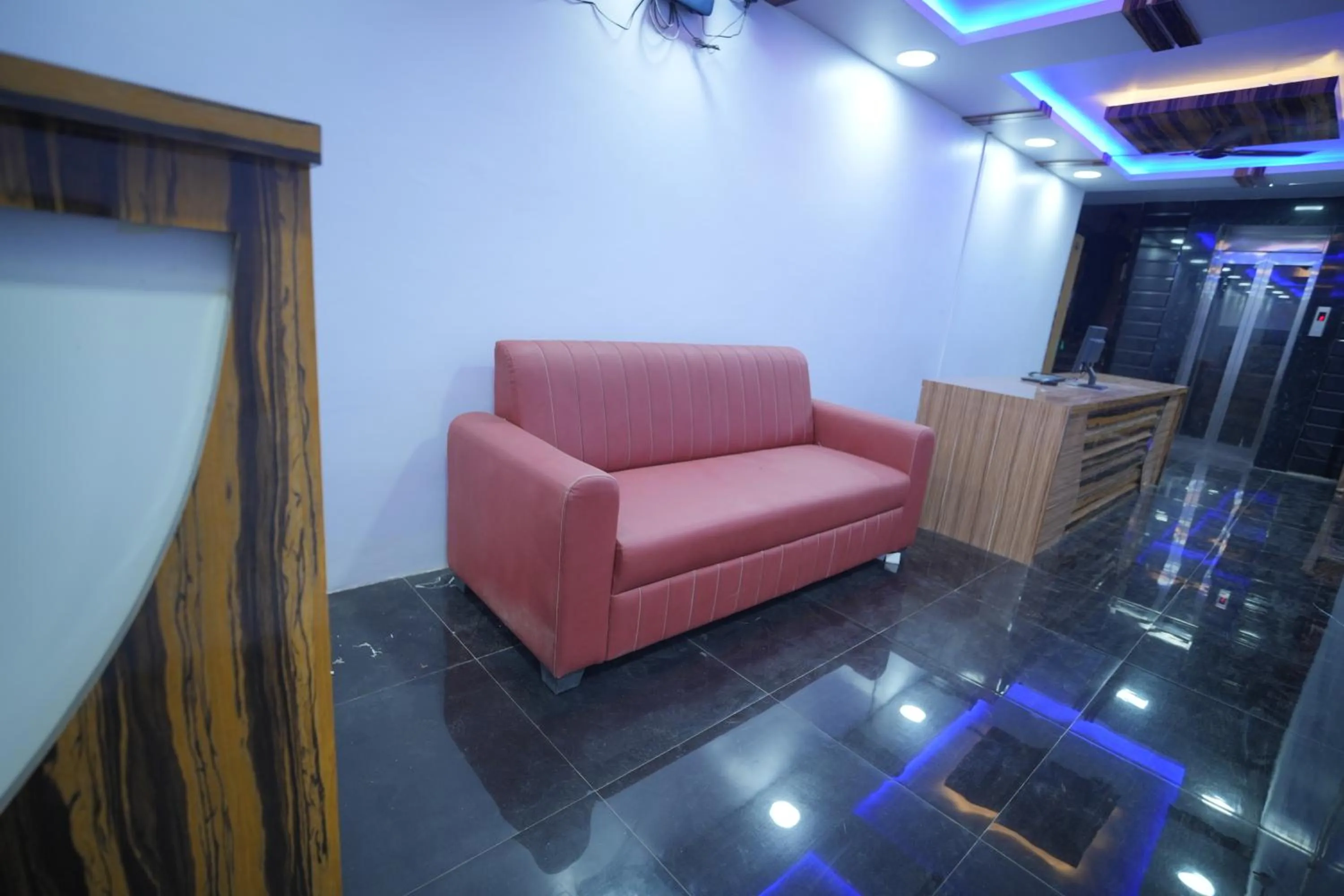 Lobby or reception in Hotel Mirka Plaza