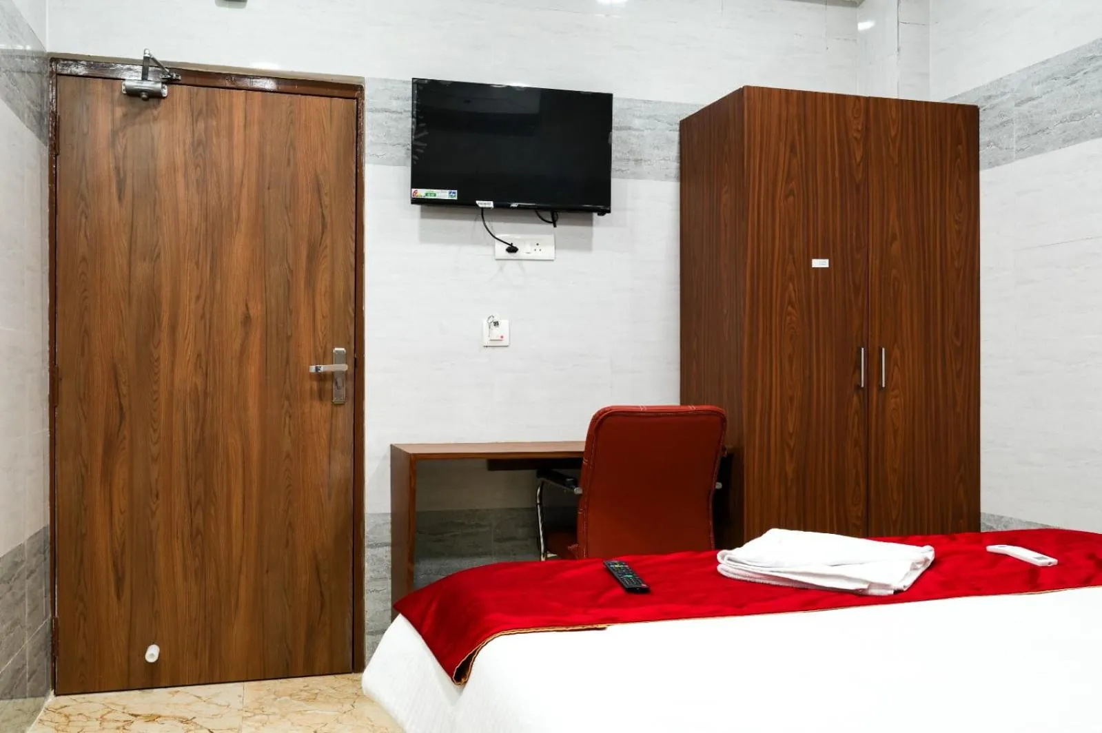 Bed in Hotel Mirka Plaza